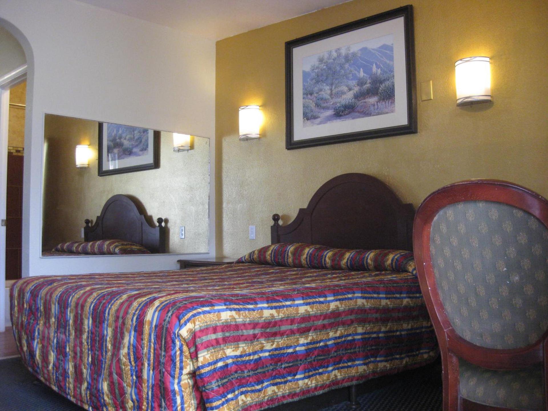 Sunshine Motel photo 27