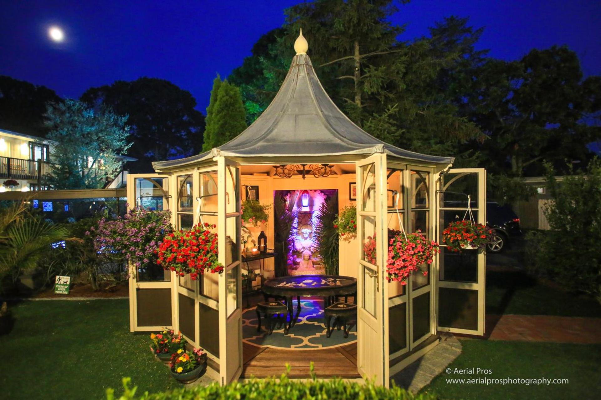 Kenny's Tipperary Inn photo 8