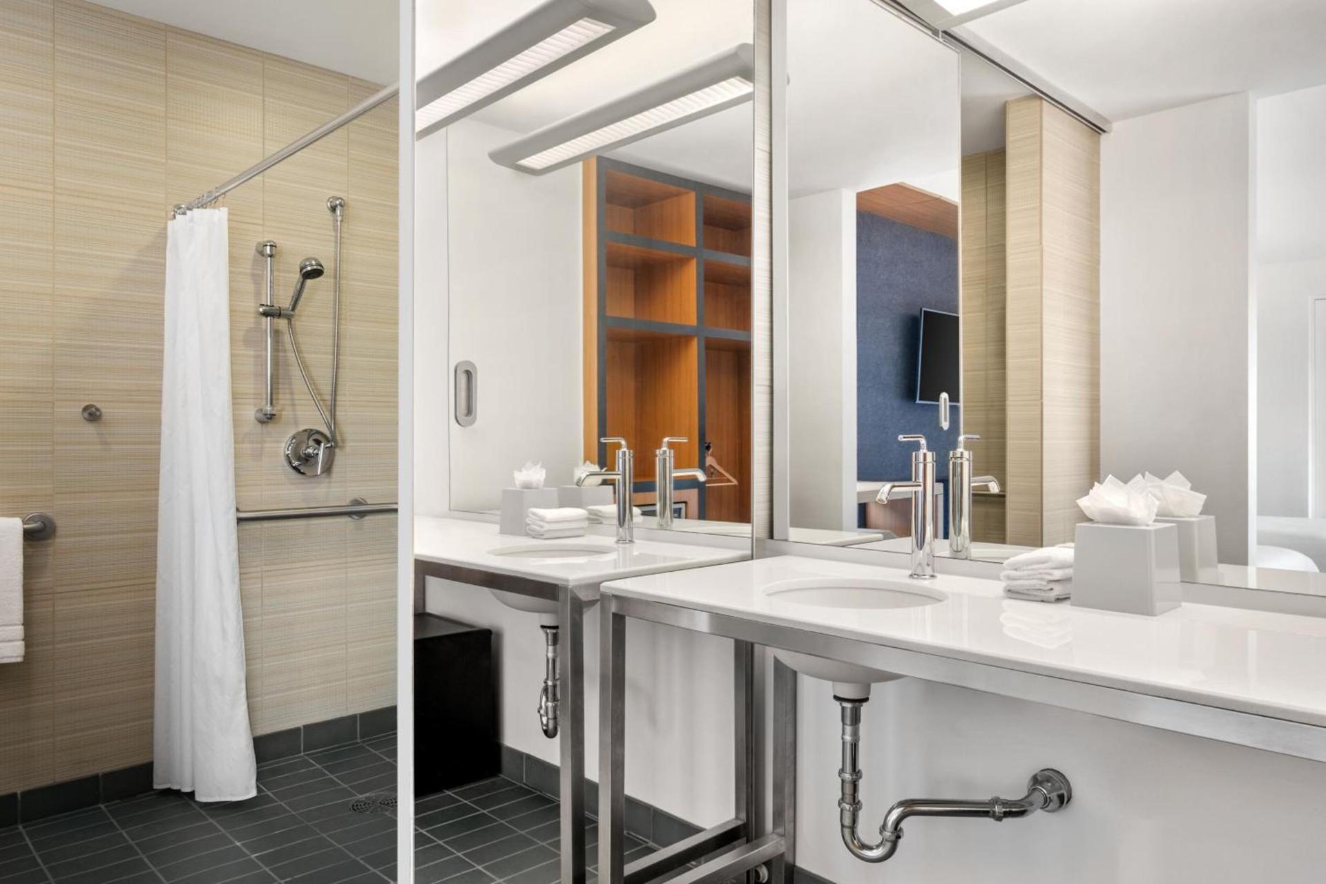 Aloft by Marriott Chicago O'Hare photo 12