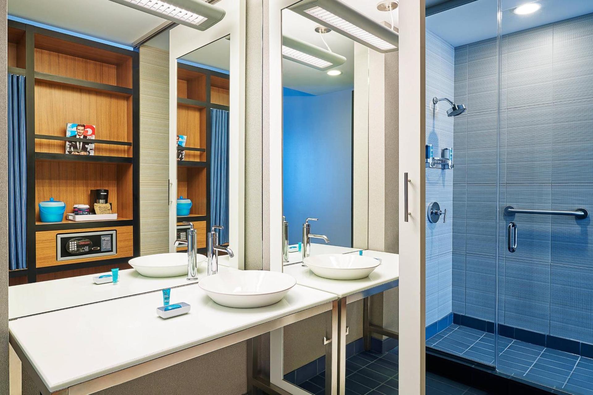 Aloft by Marriott Chicago O'Hare photo 14