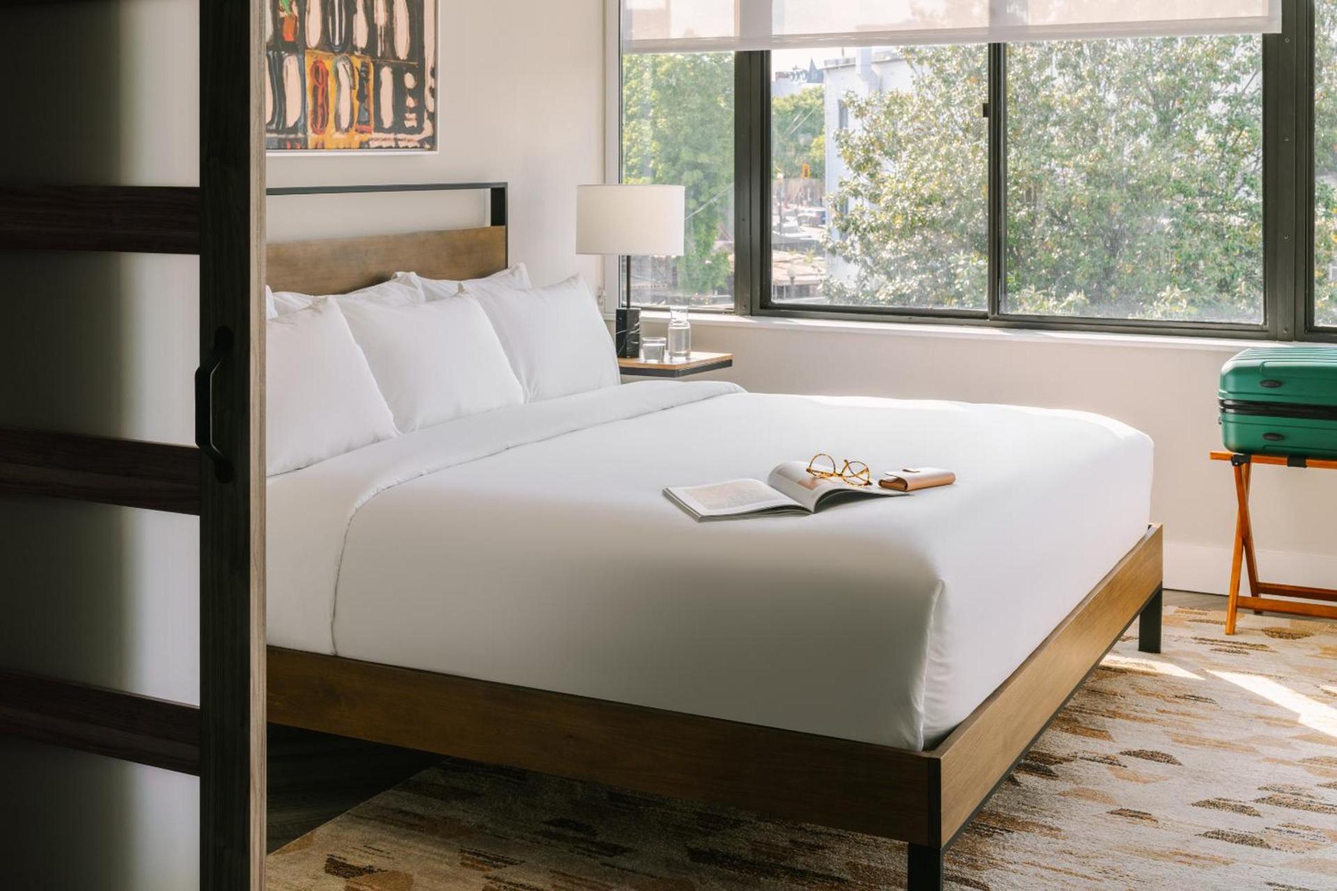 Global Luxury Suites at Georgetown photo 30