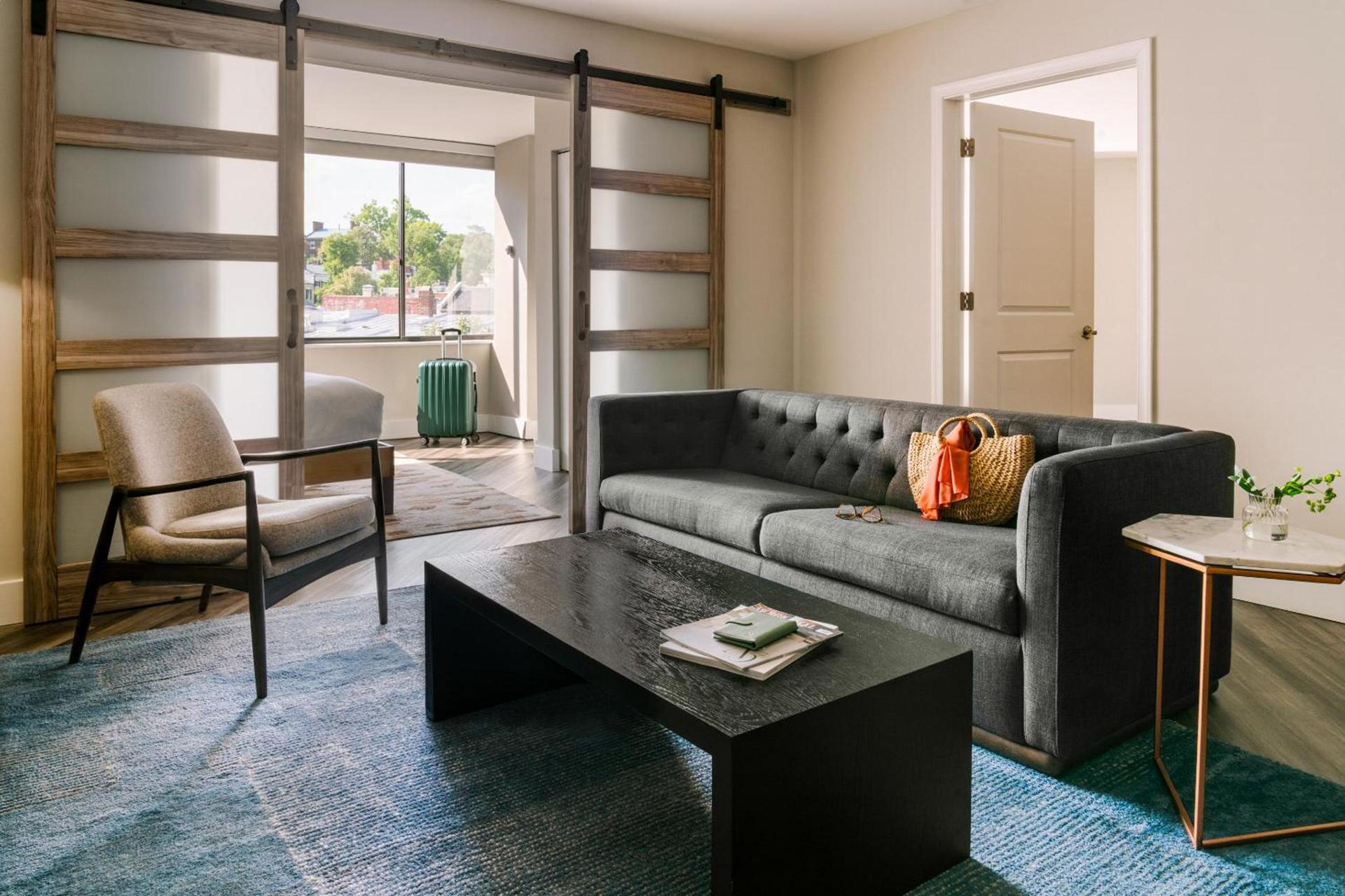 Global Luxury Suites at Georgetown photo 5