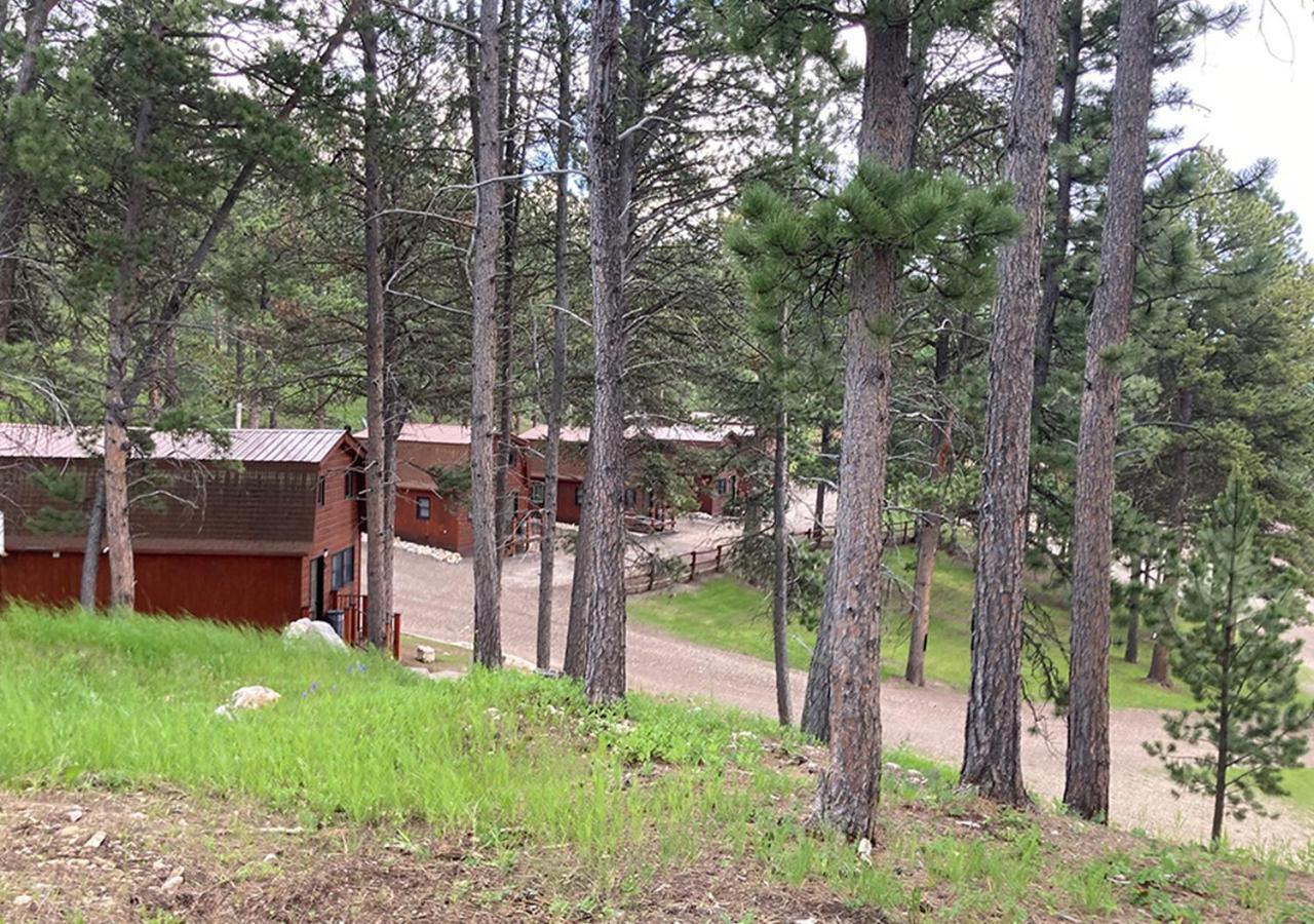 Trailshead Lodge - Cabin 6 photo 7