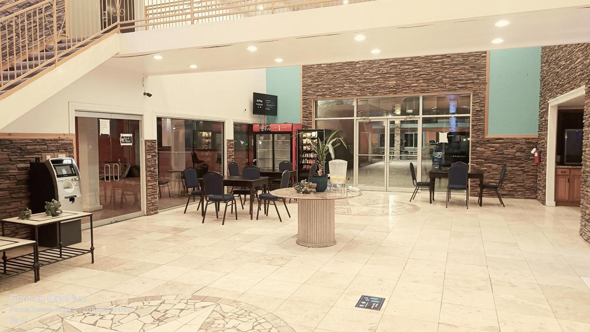 B&J HOTEL AND APARTMENTS photo 81