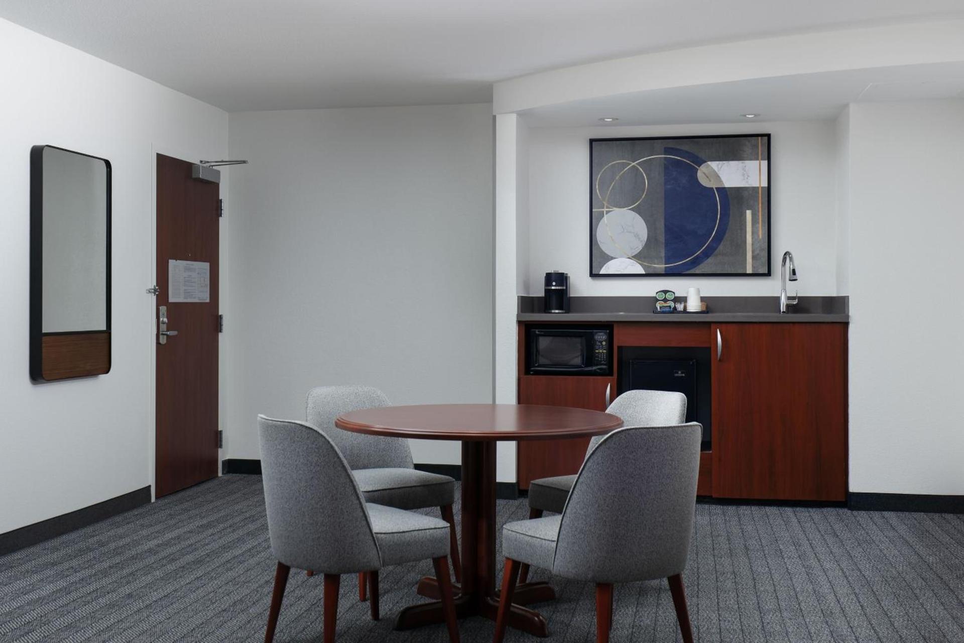 Courtyard by Marriott Wichita at Old Town photo 37