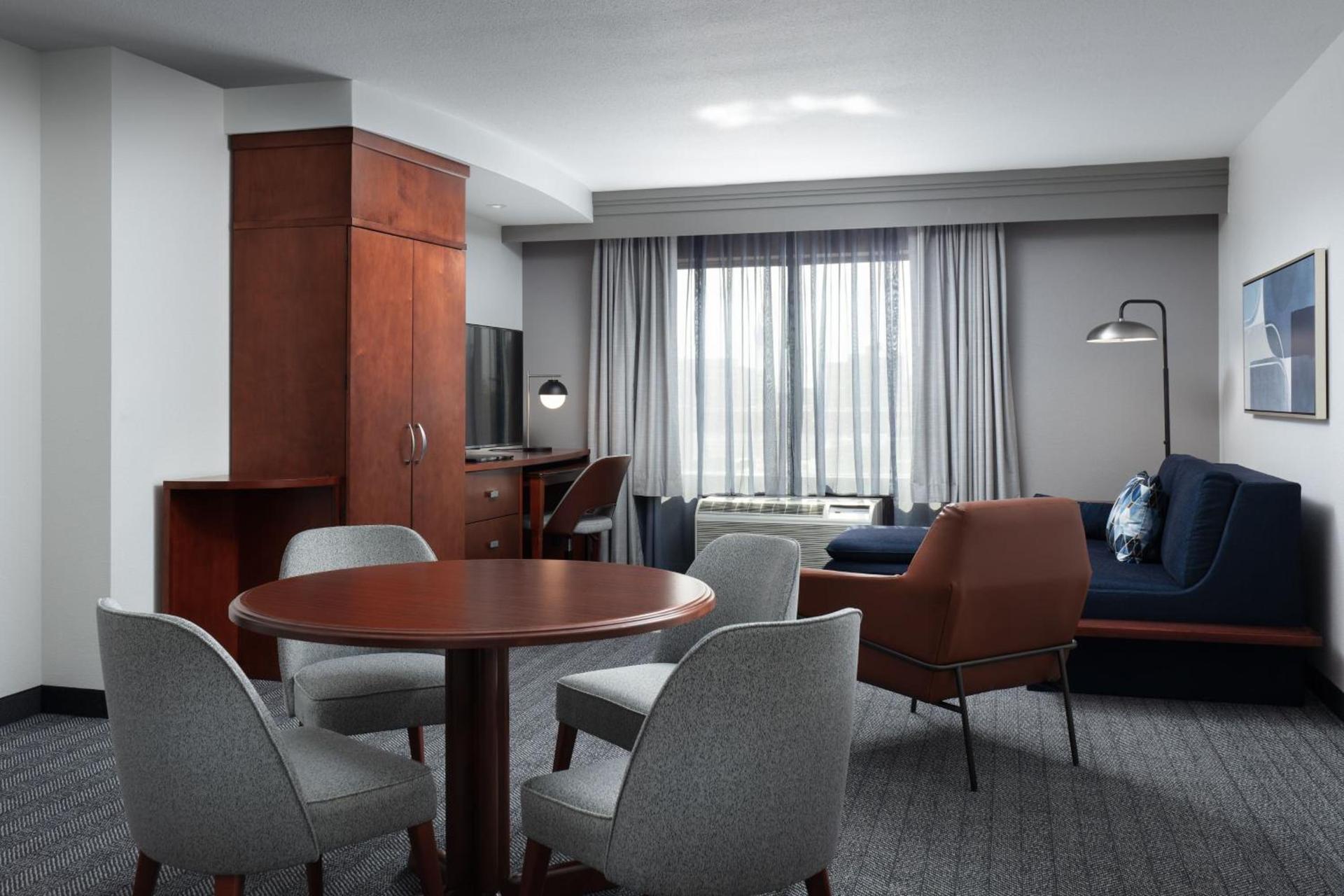 Courtyard by Marriott Wichita at Old Town photo 36