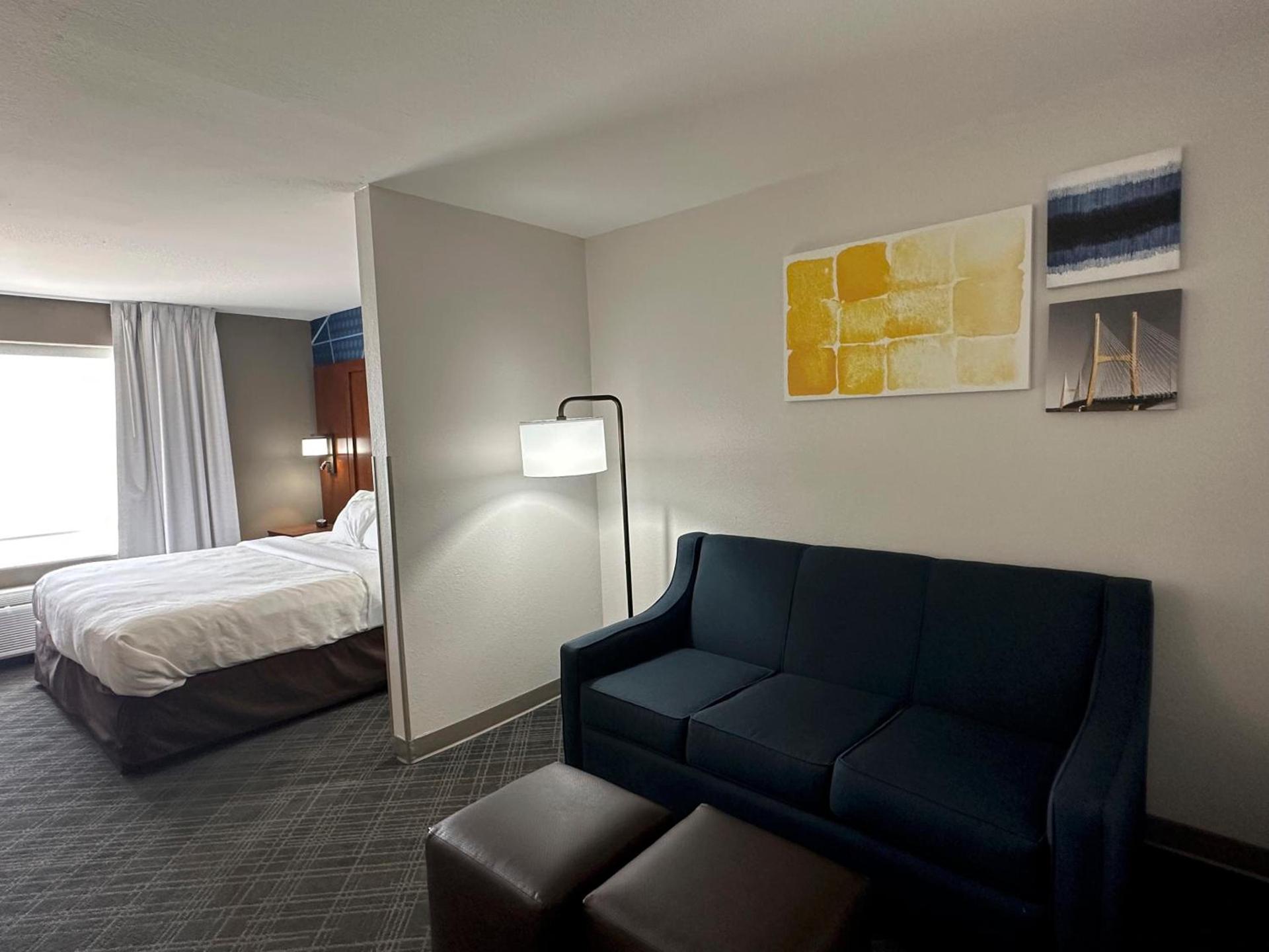 Comfort Suites Jackson-Cape Girardeau photo 42