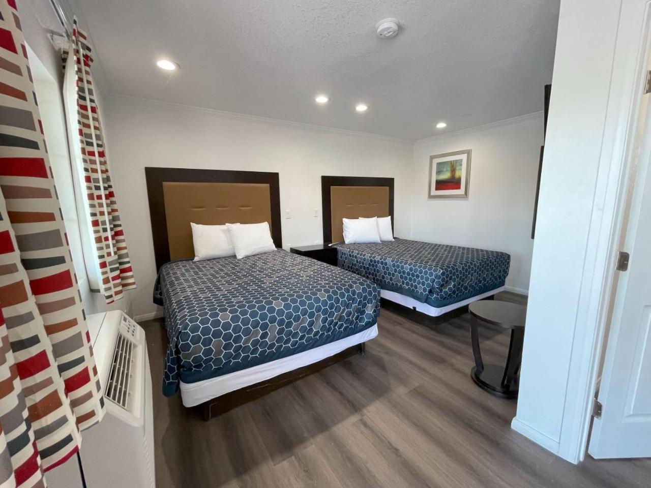 Palm Inn photo 23