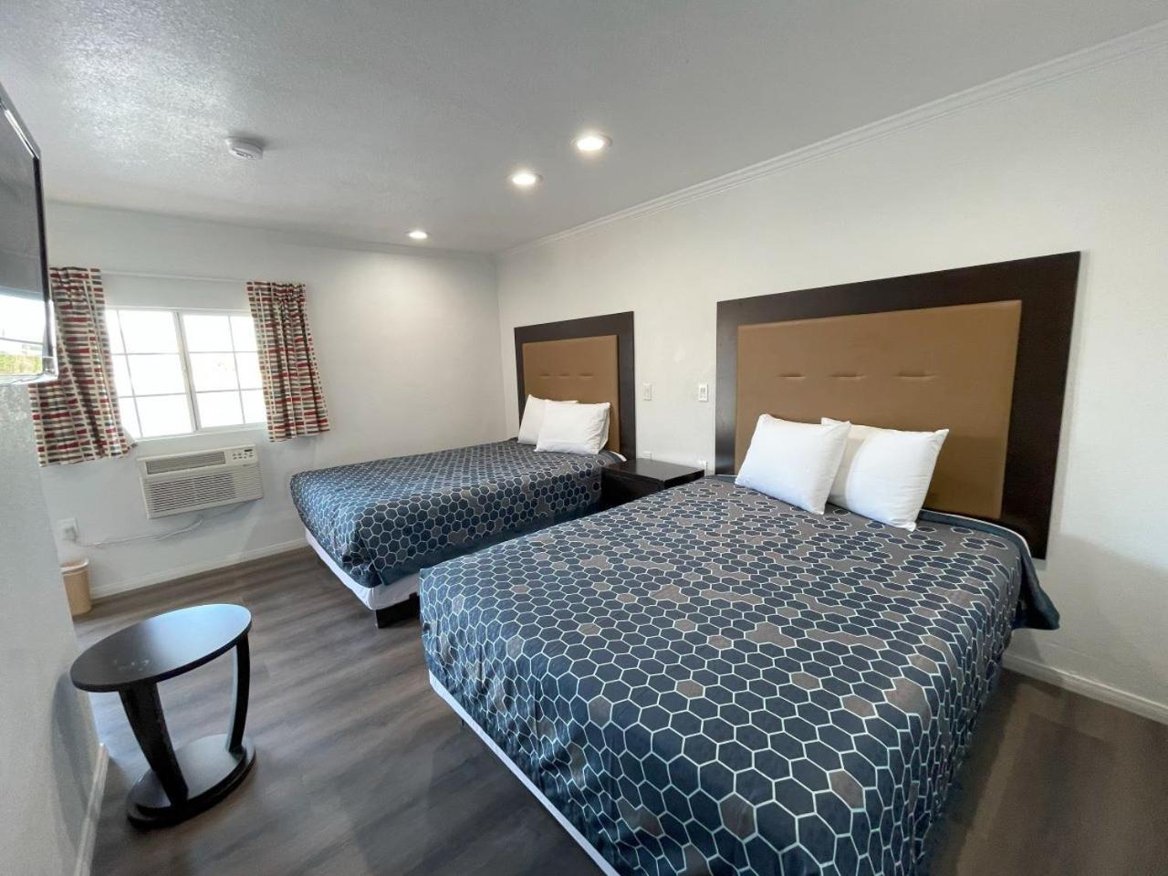 Palm Inn photo 12