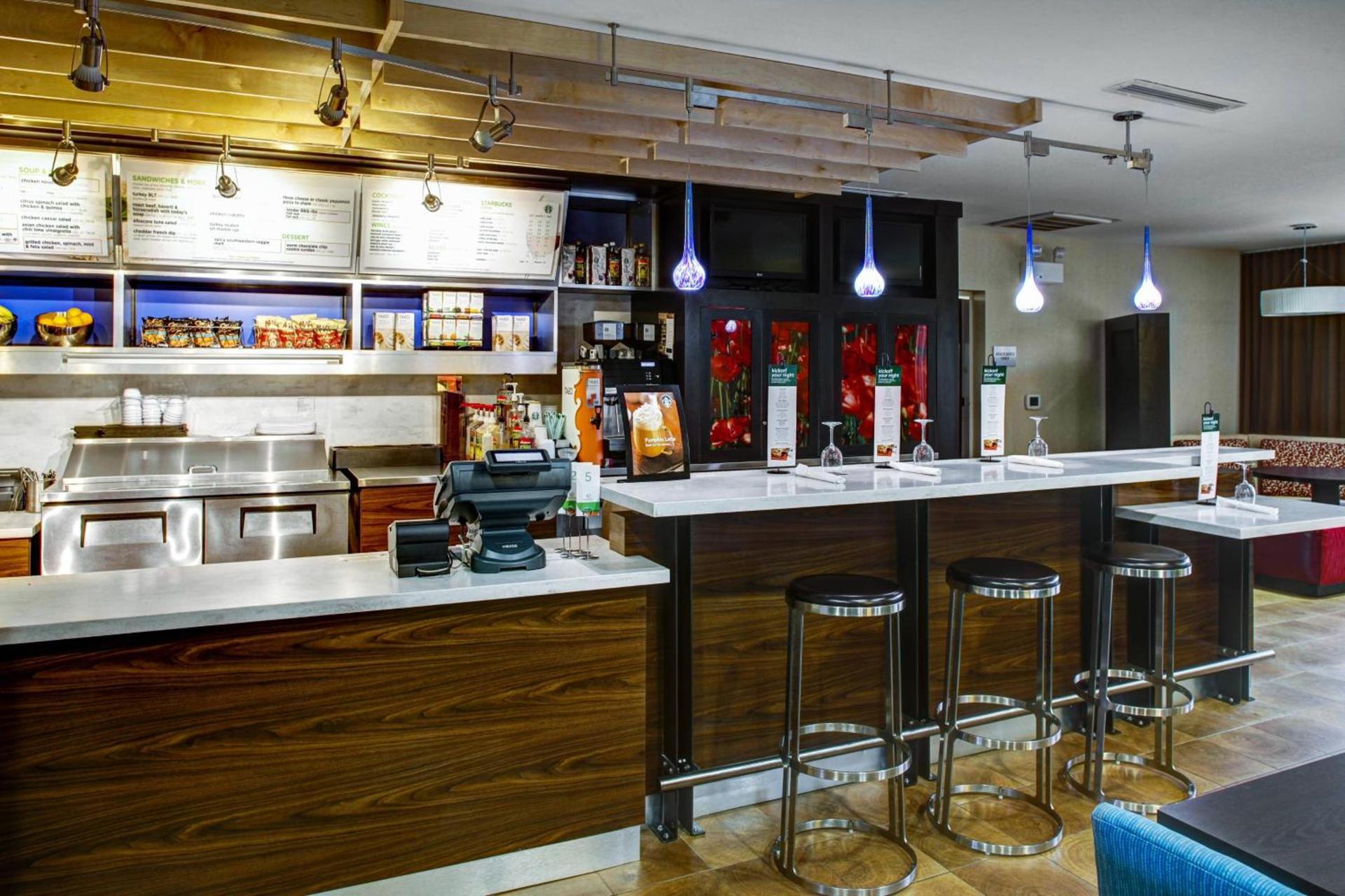 Courtyard by Marriott Riverfront New Bern photo 13