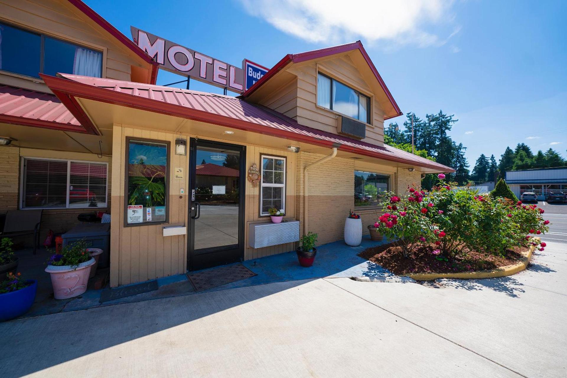 Budget Inn Gladstone By OYO - Portland Clackamas photo 6