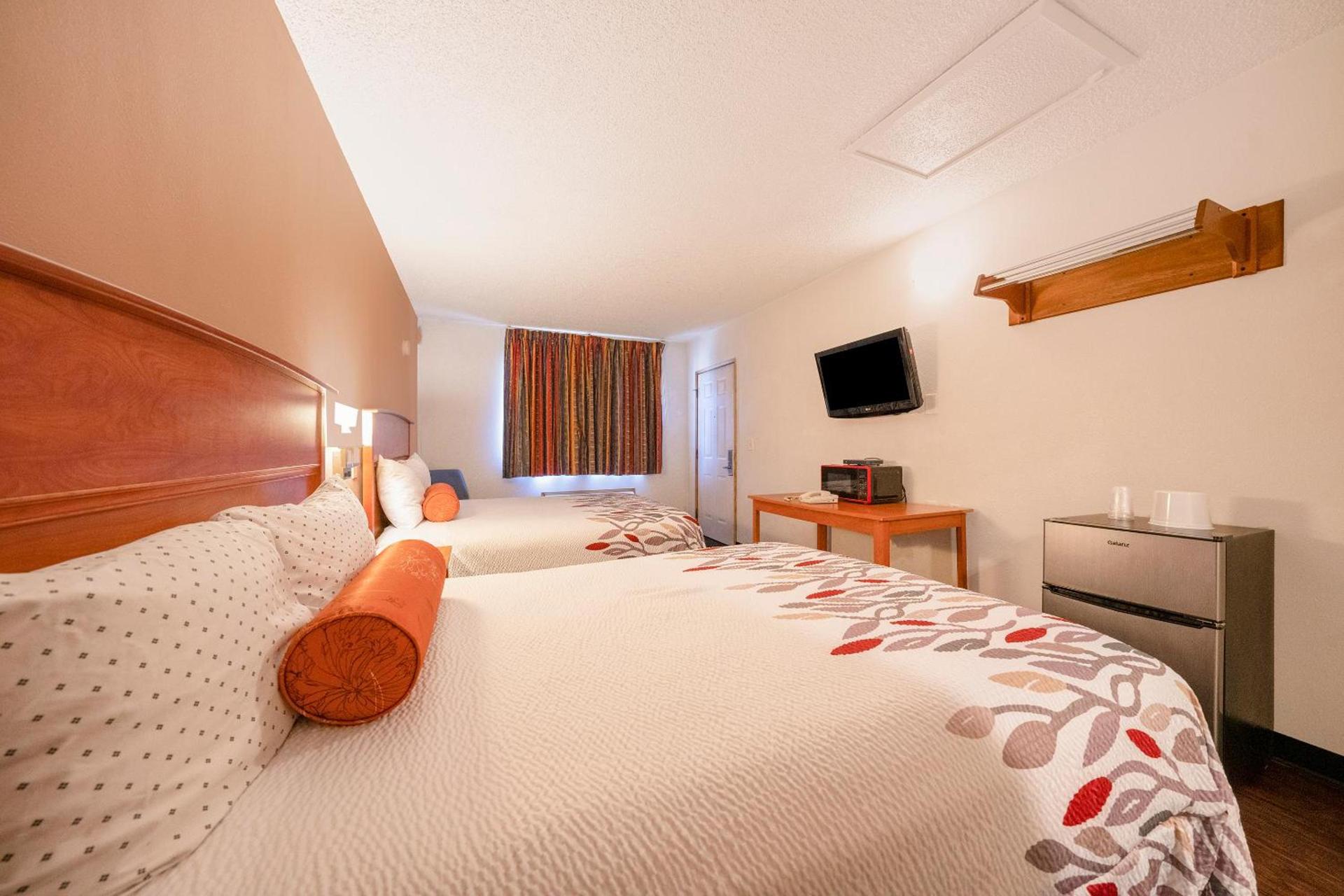 Budget Inn Gladstone By OYO - Portland Clackamas photo 22
