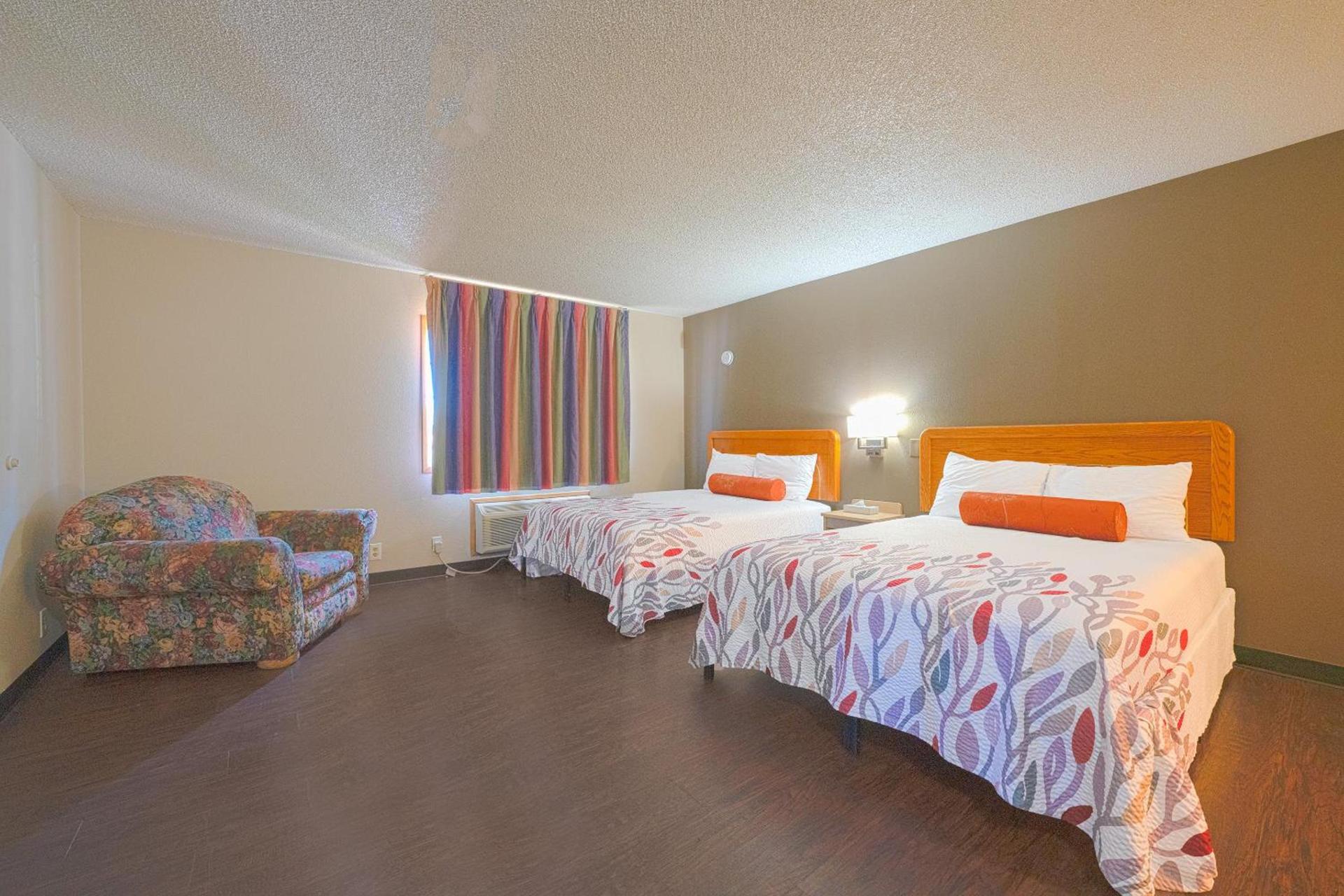 Budget Inn Gladstone By OYO - Portland Clackamas photo 50