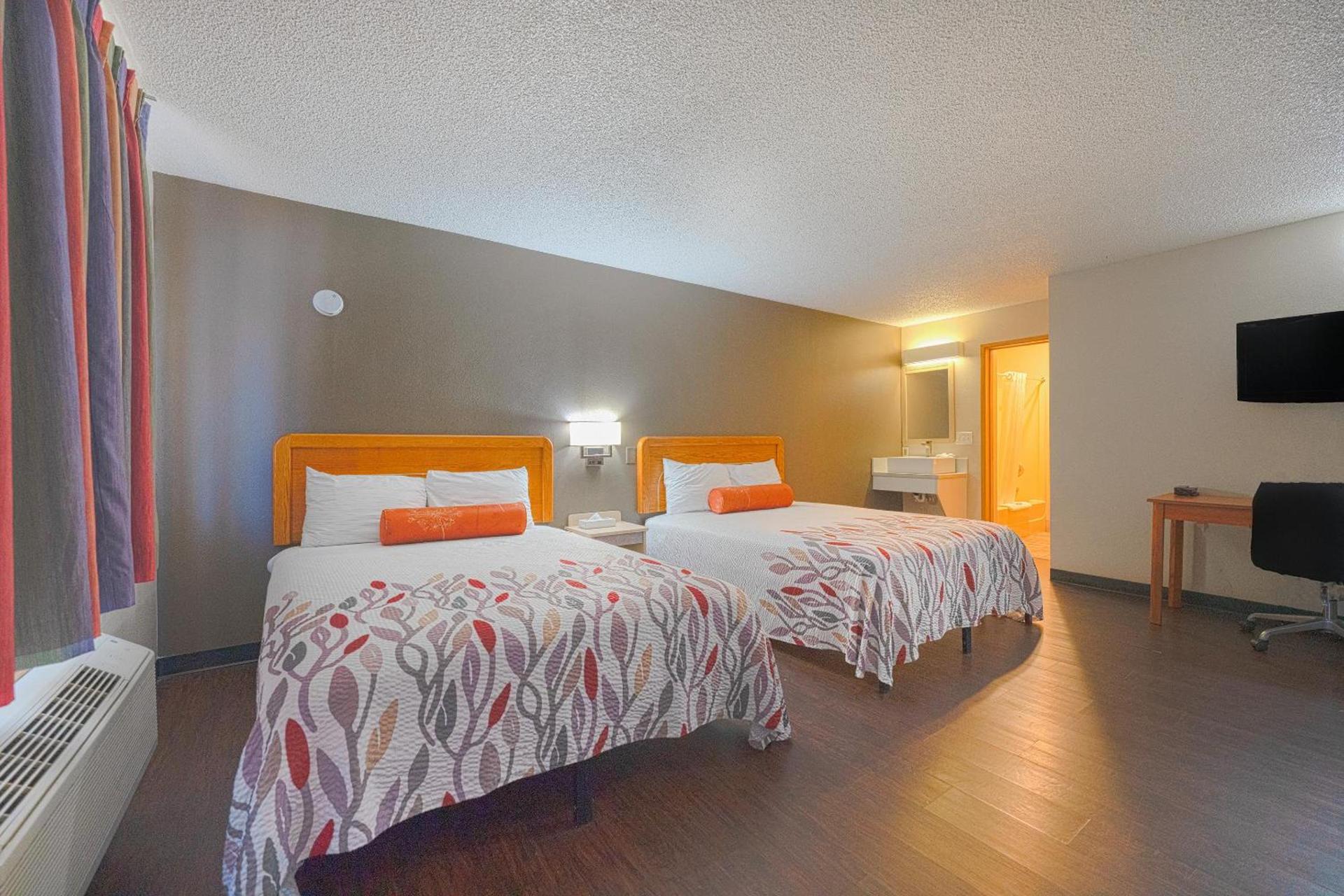 Budget Inn Gladstone By OYO - Portland Clackamas photo 44