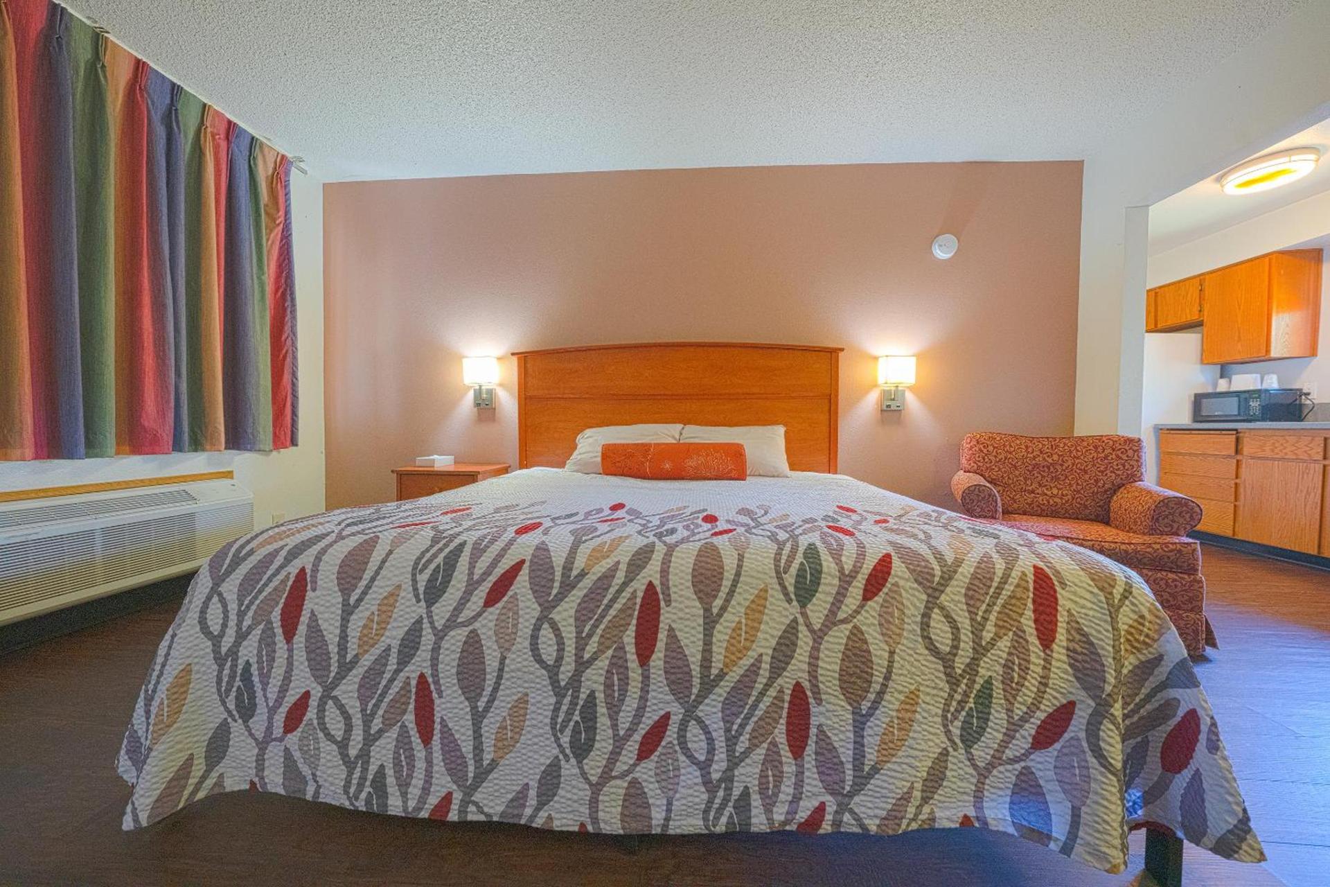 Budget Inn Gladstone By OYO - Portland Clackamas photo 58