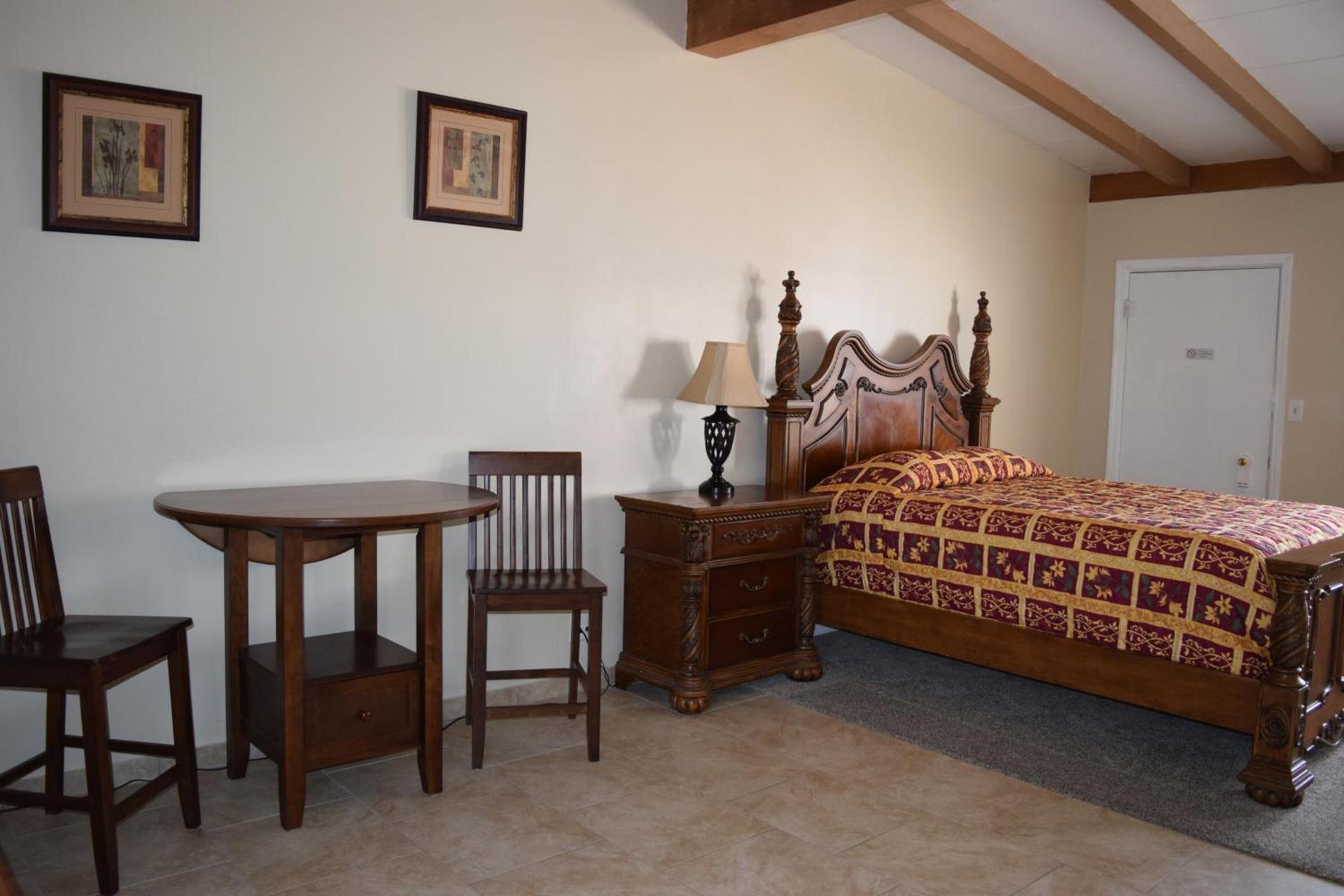 BUTTERFIELD STAGE MOTEL photo 2