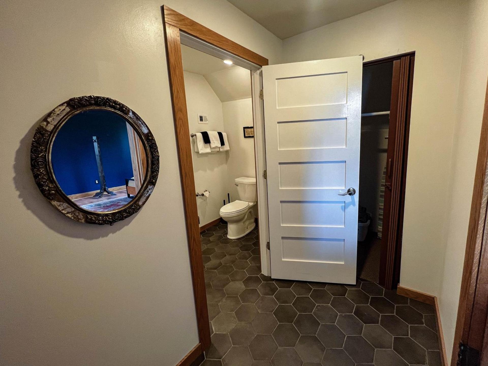 Endion Inn photo 30