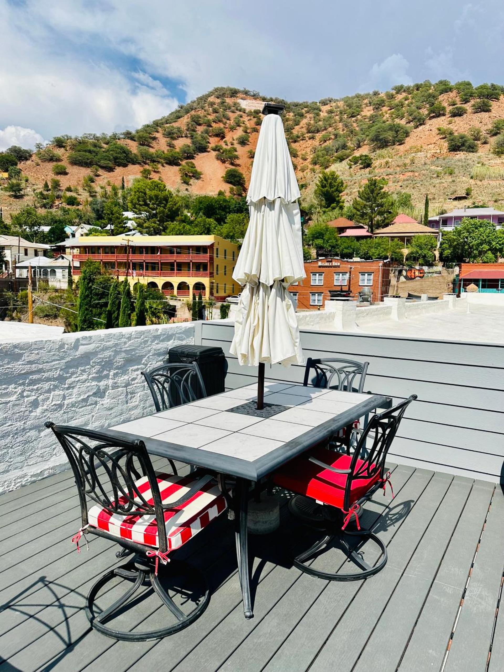 Bisbee Brownstone Suites photo 64