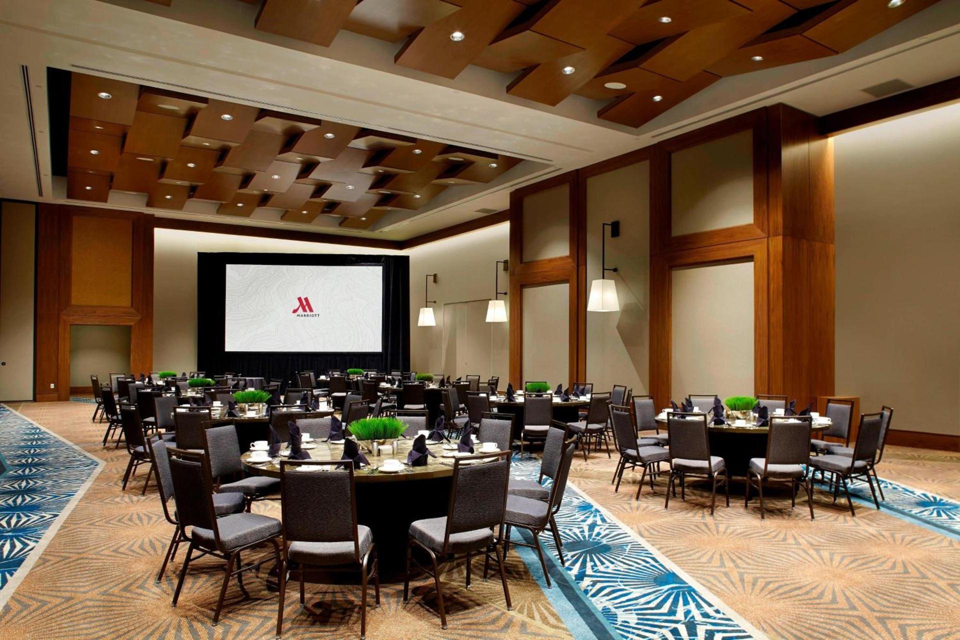 Raleigh Marriott Crabtree Valley photo 45