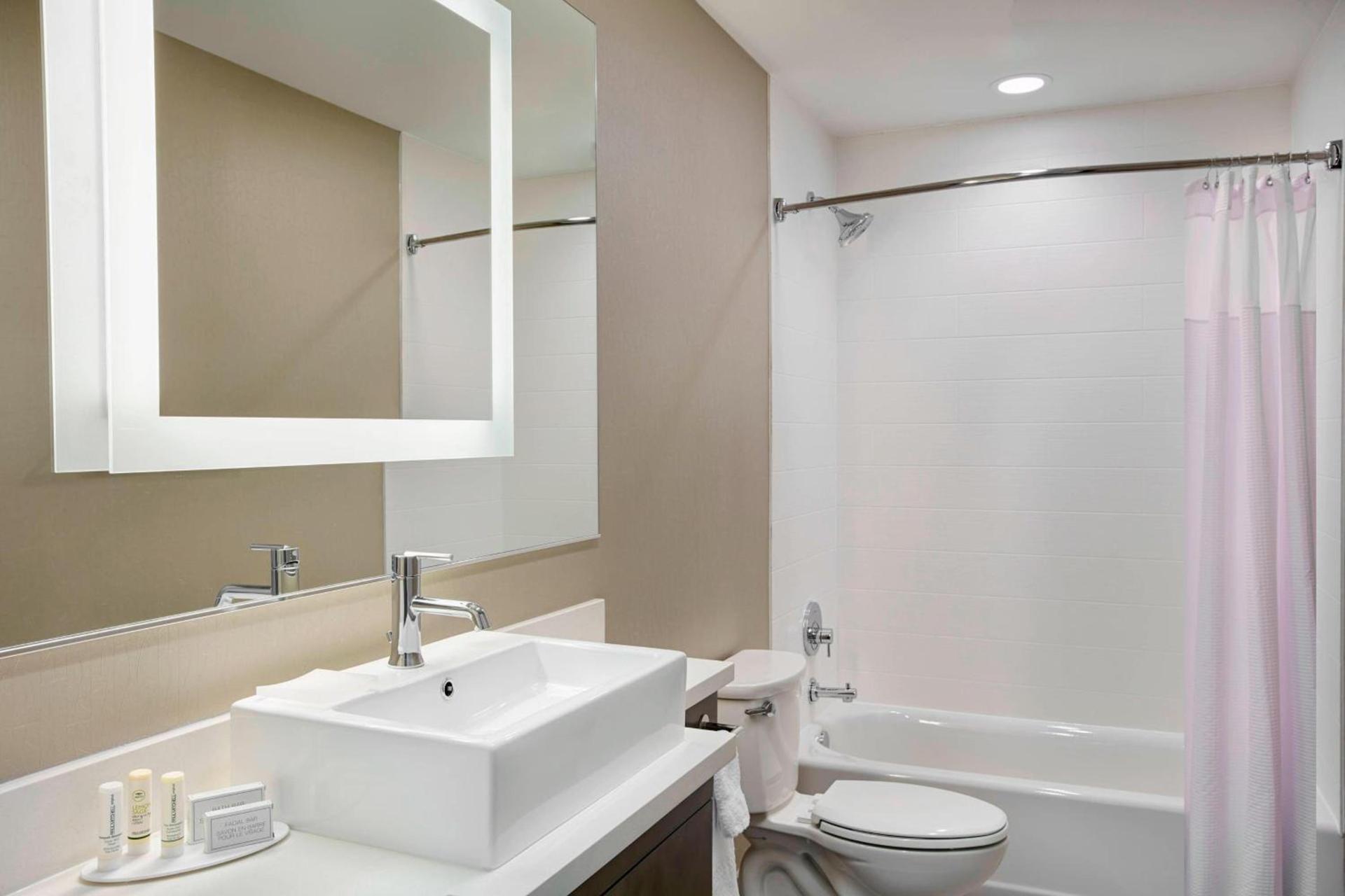 SpringHill Suites by Marriott Milwaukee Downtown photo 20