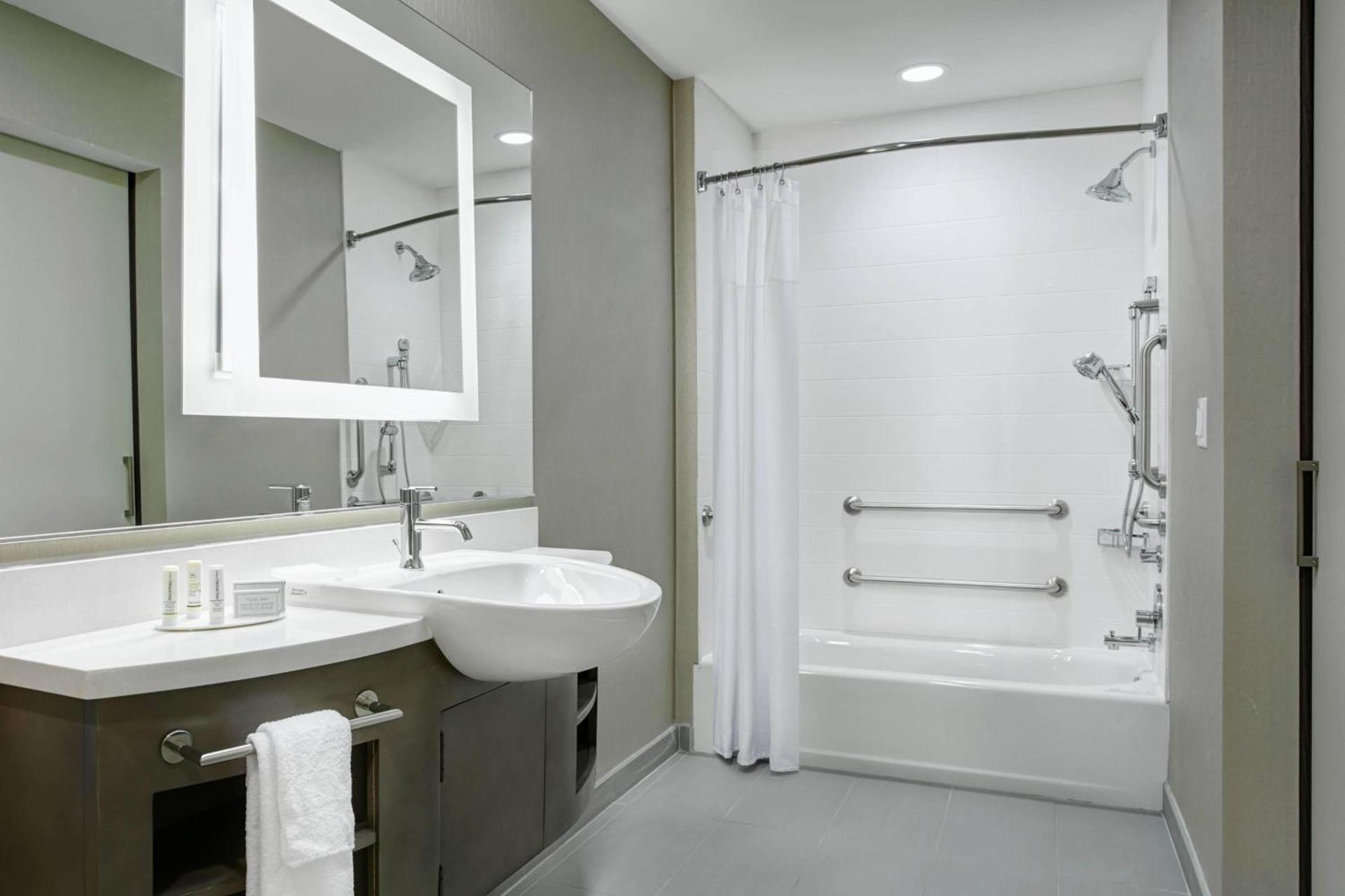 SpringHill Suites by Marriott Milwaukee Downtown photo 21