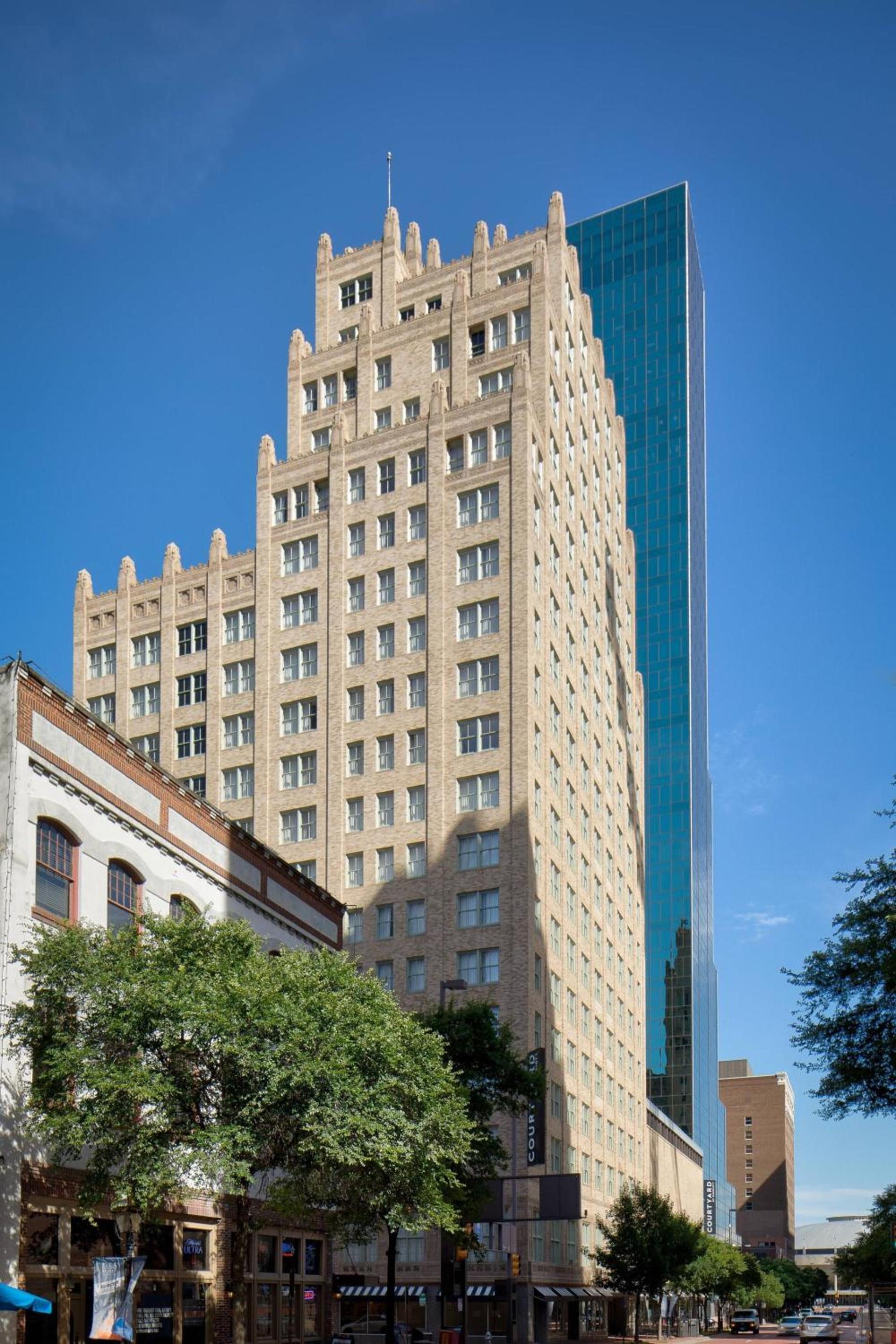 Courtyard Fort Worth Downtown/Blackstone photo 3