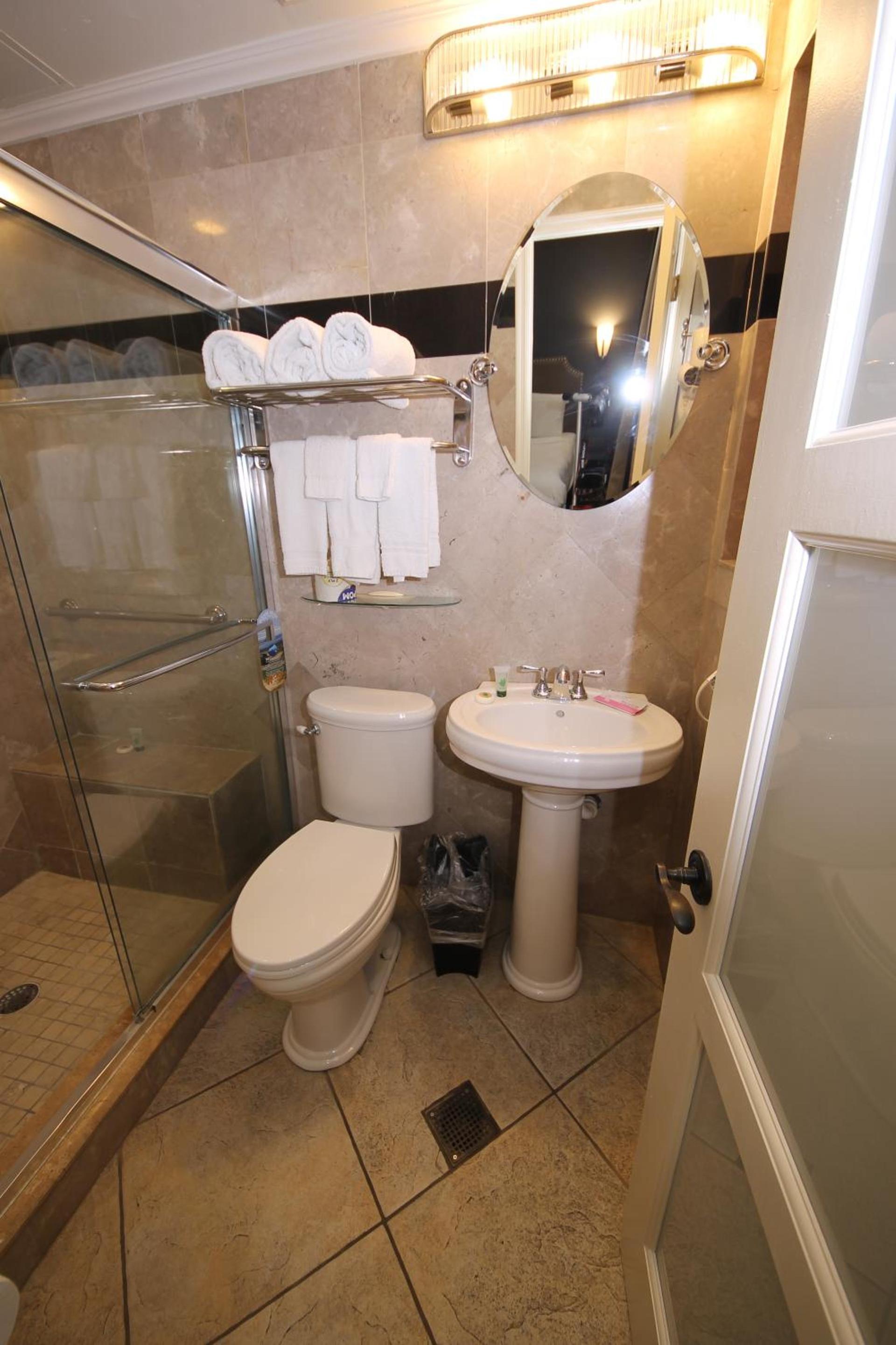 Hyde Park Hotel photo 11