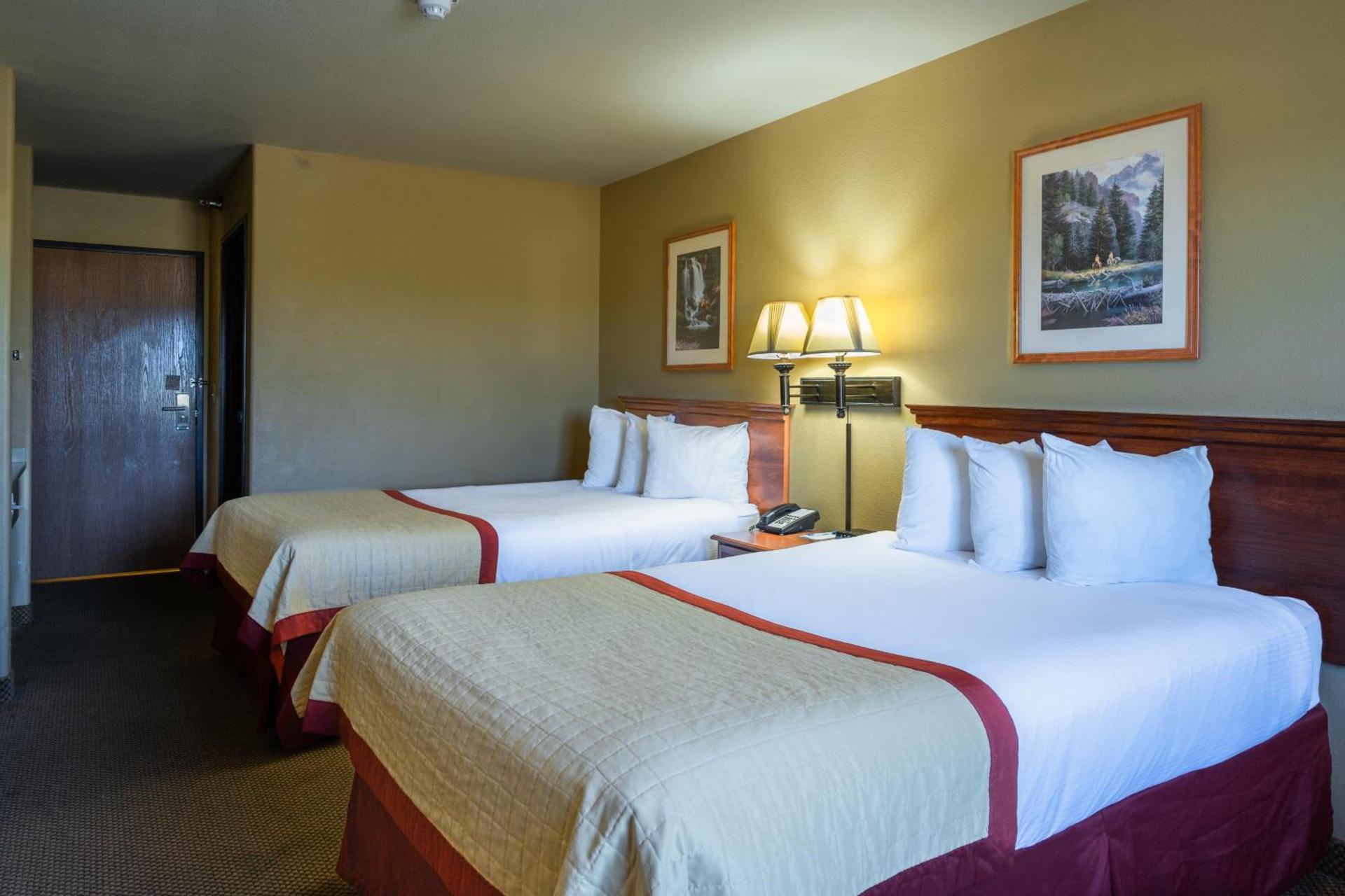 Pinedale Hotel & Suites photo 56