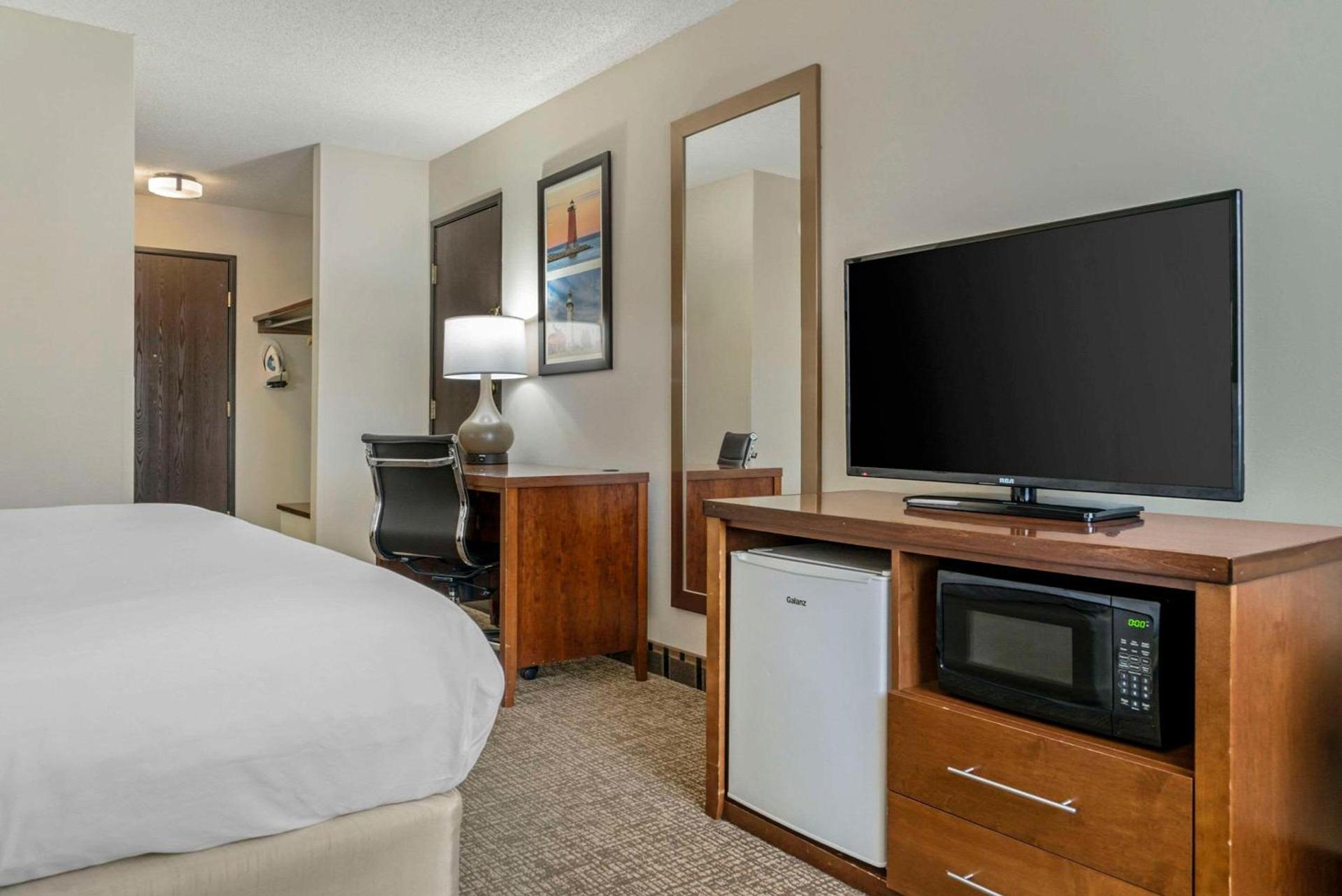 Comfort Inn Manistique photo 20
