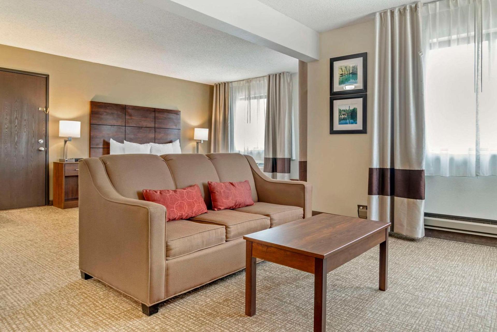 Comfort Inn Manistique photo 28