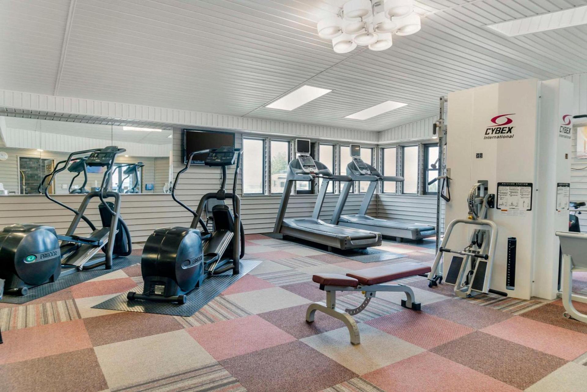 Comfort Inn Manistique photo 21