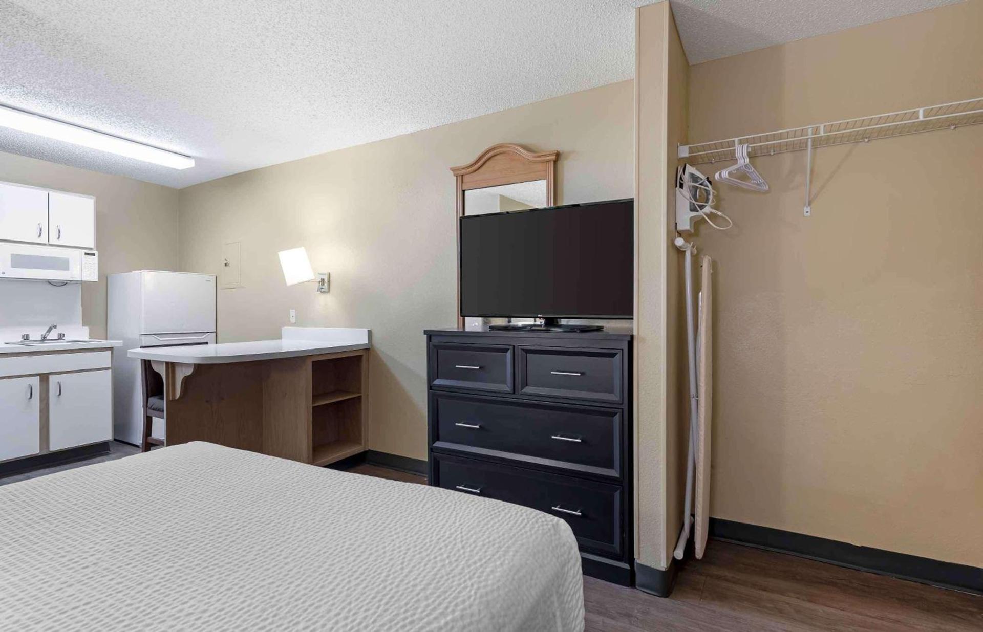 Extended Stay America Select Suites - Denver - Aurora South photo 14