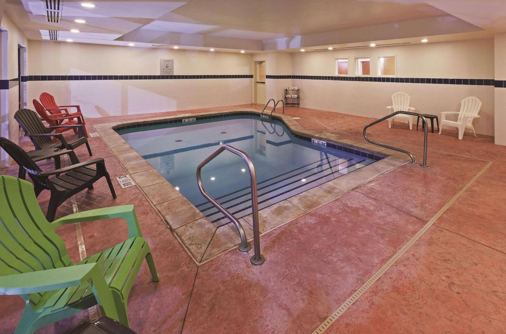 La Quinta by Wyndham Edmond photo 10