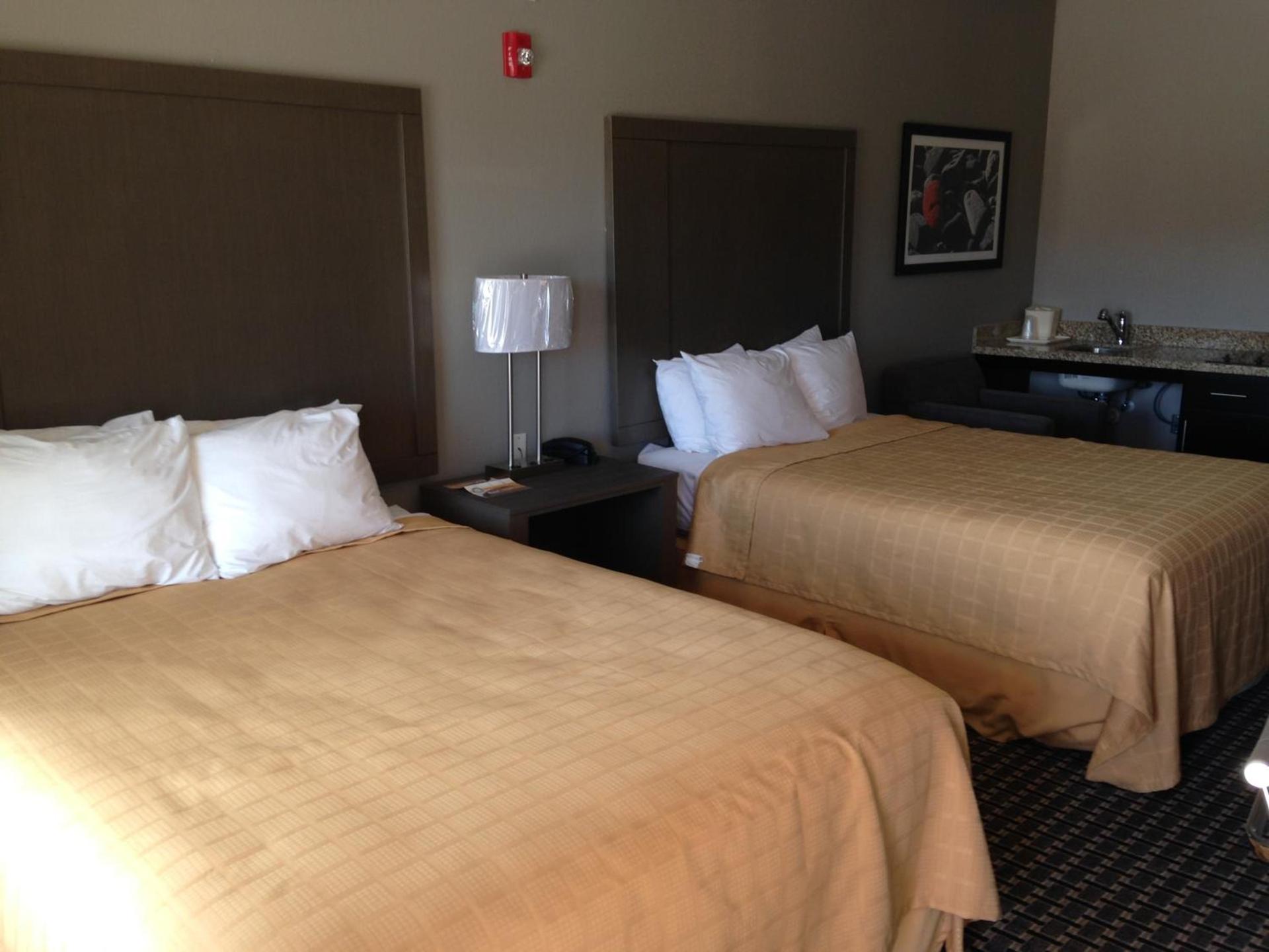 Scottish Inn & Suites Cotulla, TX photo 34