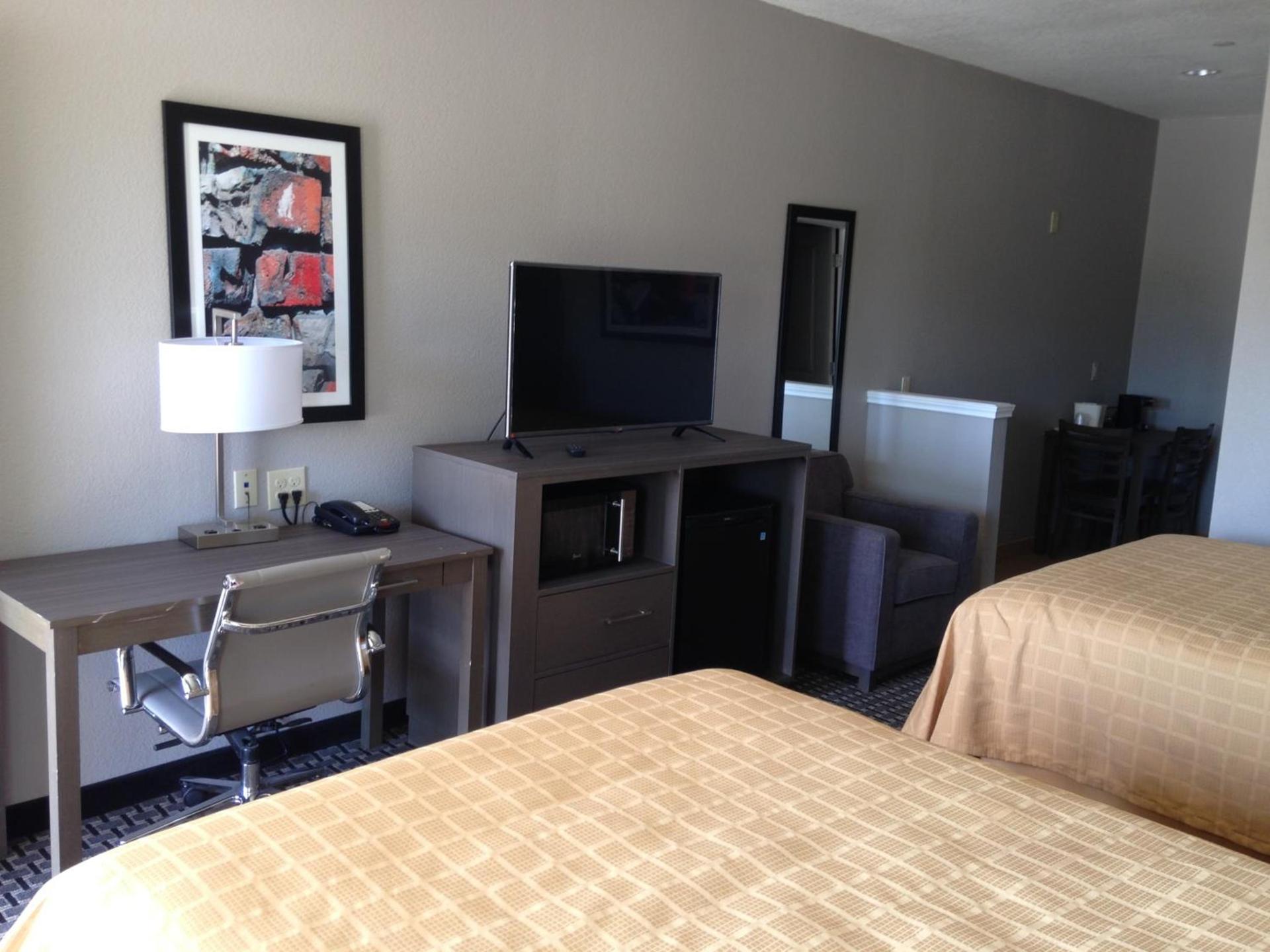Scottish Inn & Suites Cotulla, TX photo 26