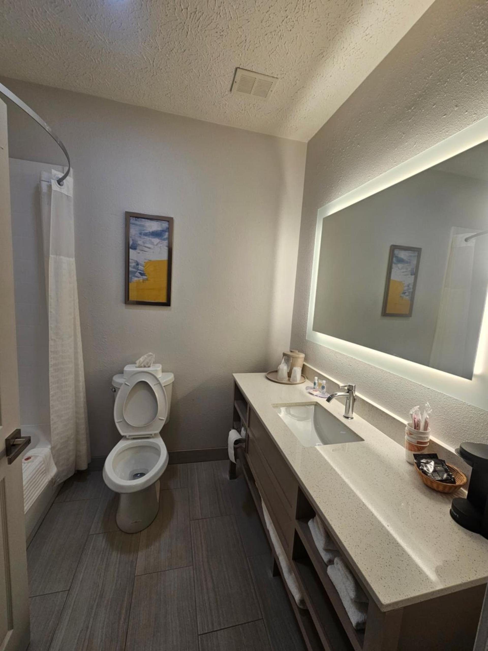 Comfort Inn Jackson I-40 photo 14