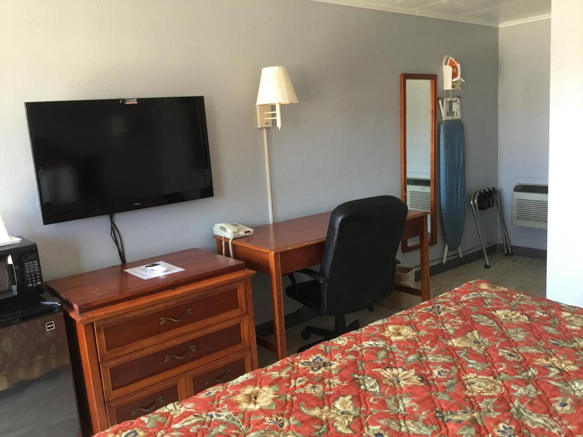 Budget Inn Plainview photo 10