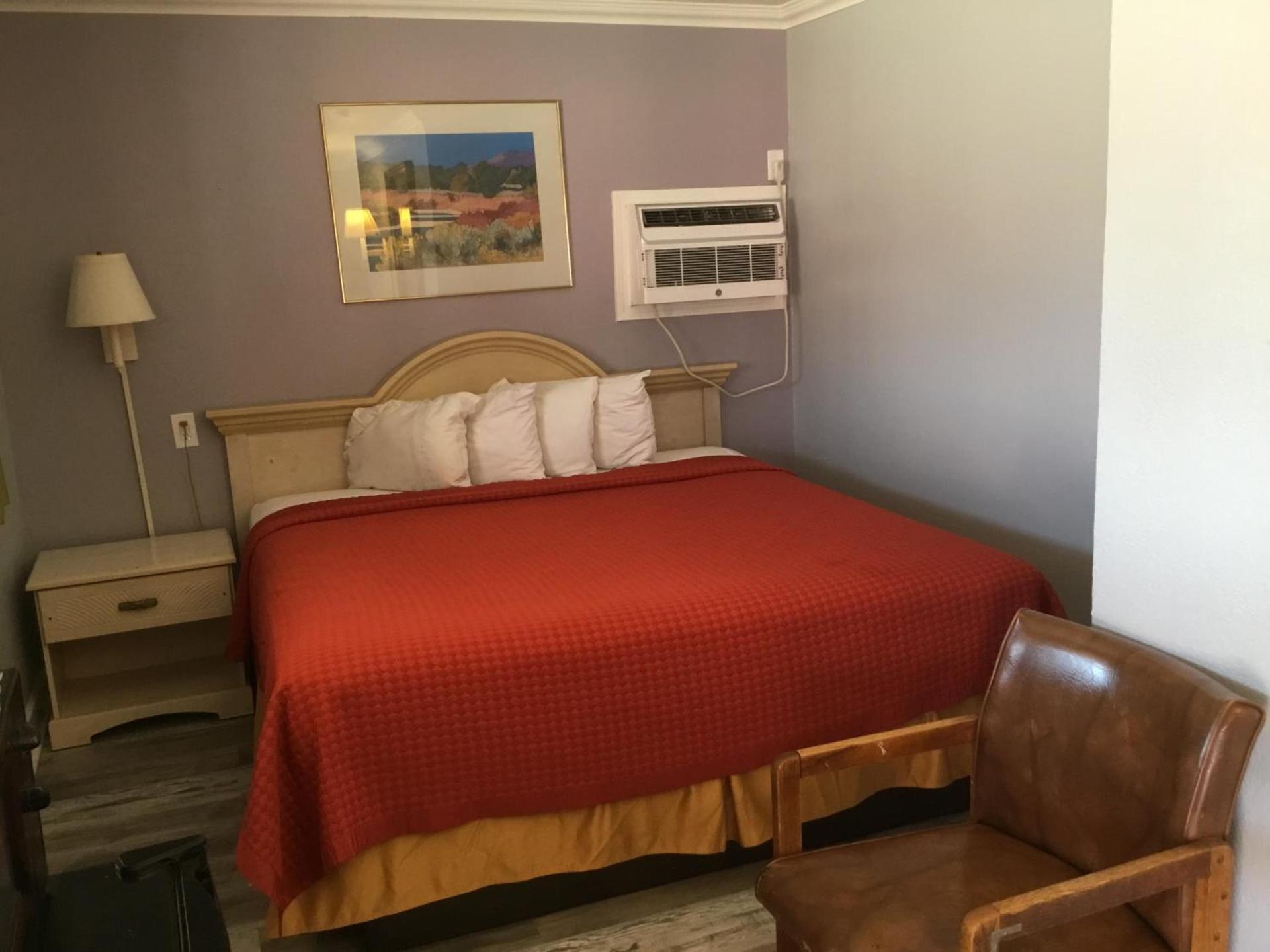 Budget Inn Plainview photo 26