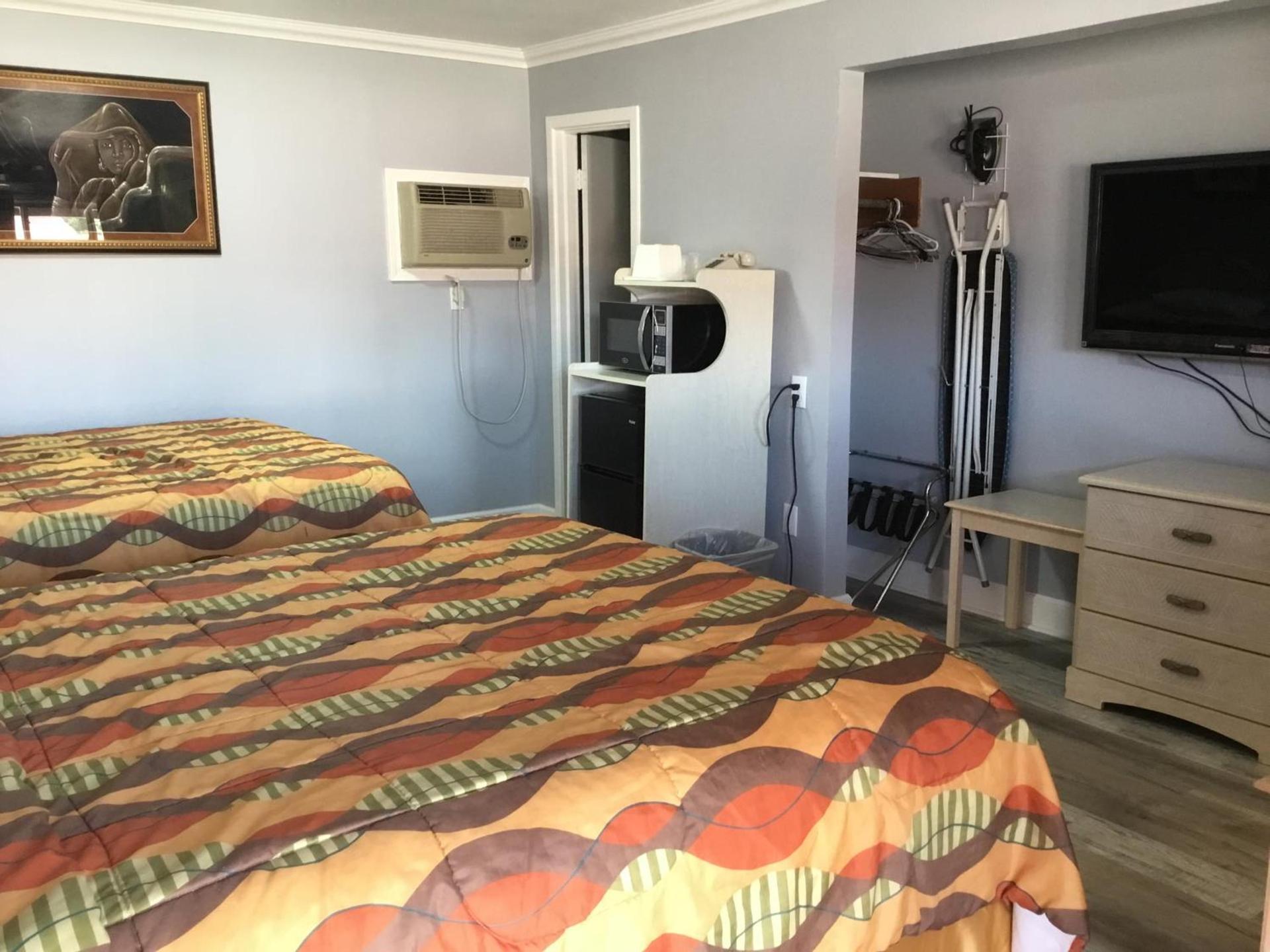 Budget Inn Plainview photo 12