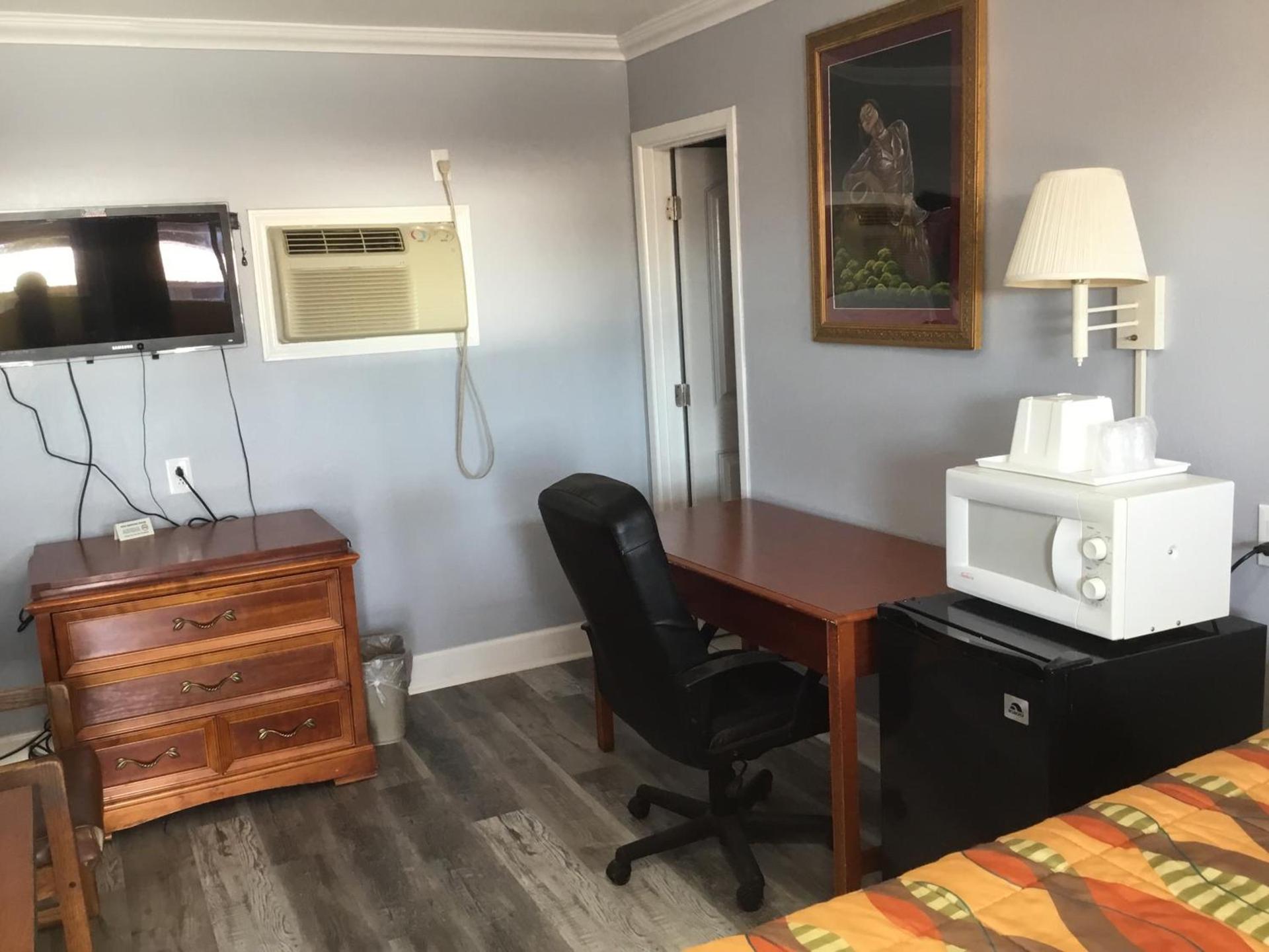 Budget Inn Plainview photo 14