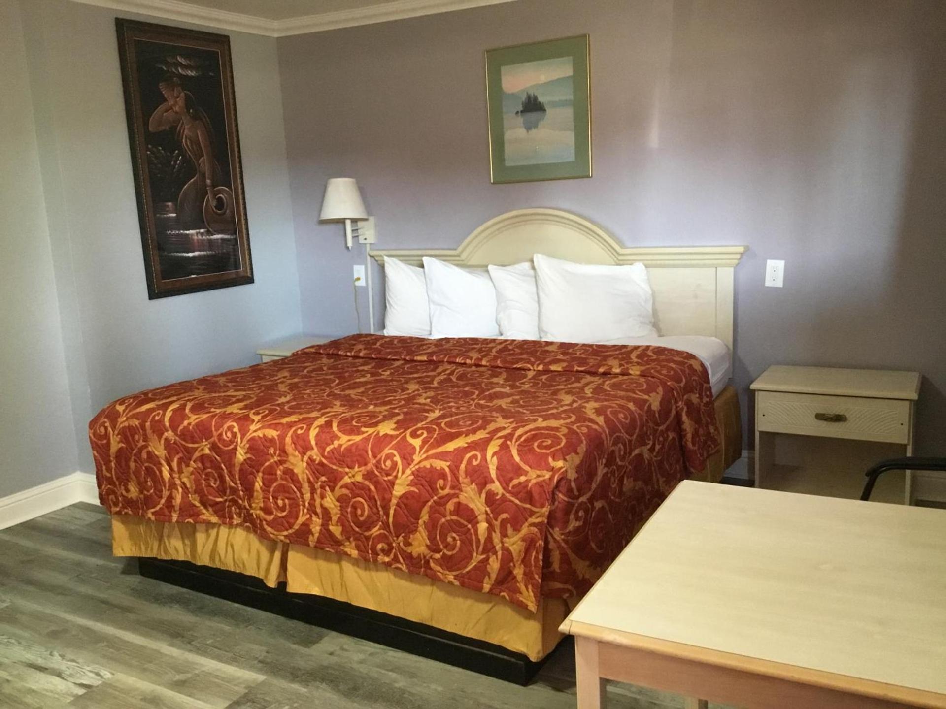 Budget Inn Plainview photo 18