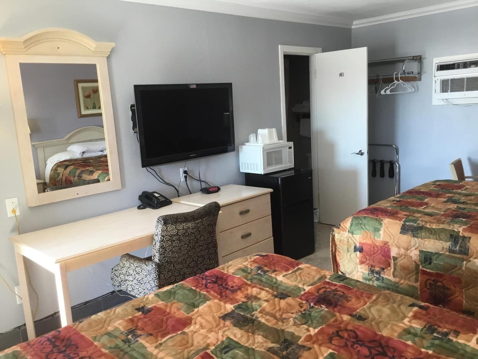 Budget Inn Plainview photo 25