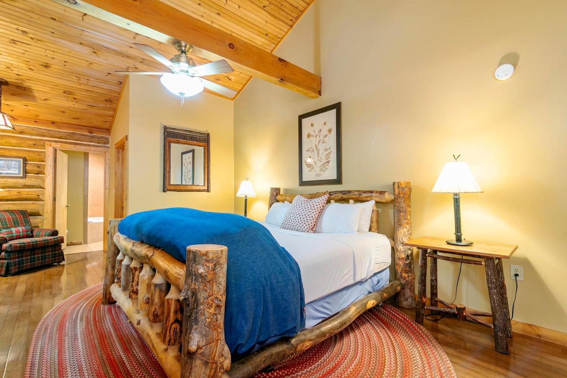 Dancing Bear Lodge photo 27