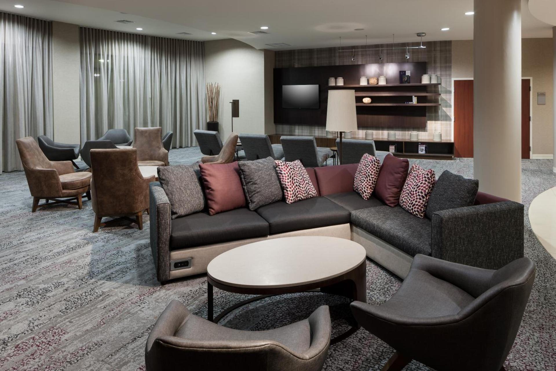 Courtyard by Marriott Miami at Dolphin Mall photo 24