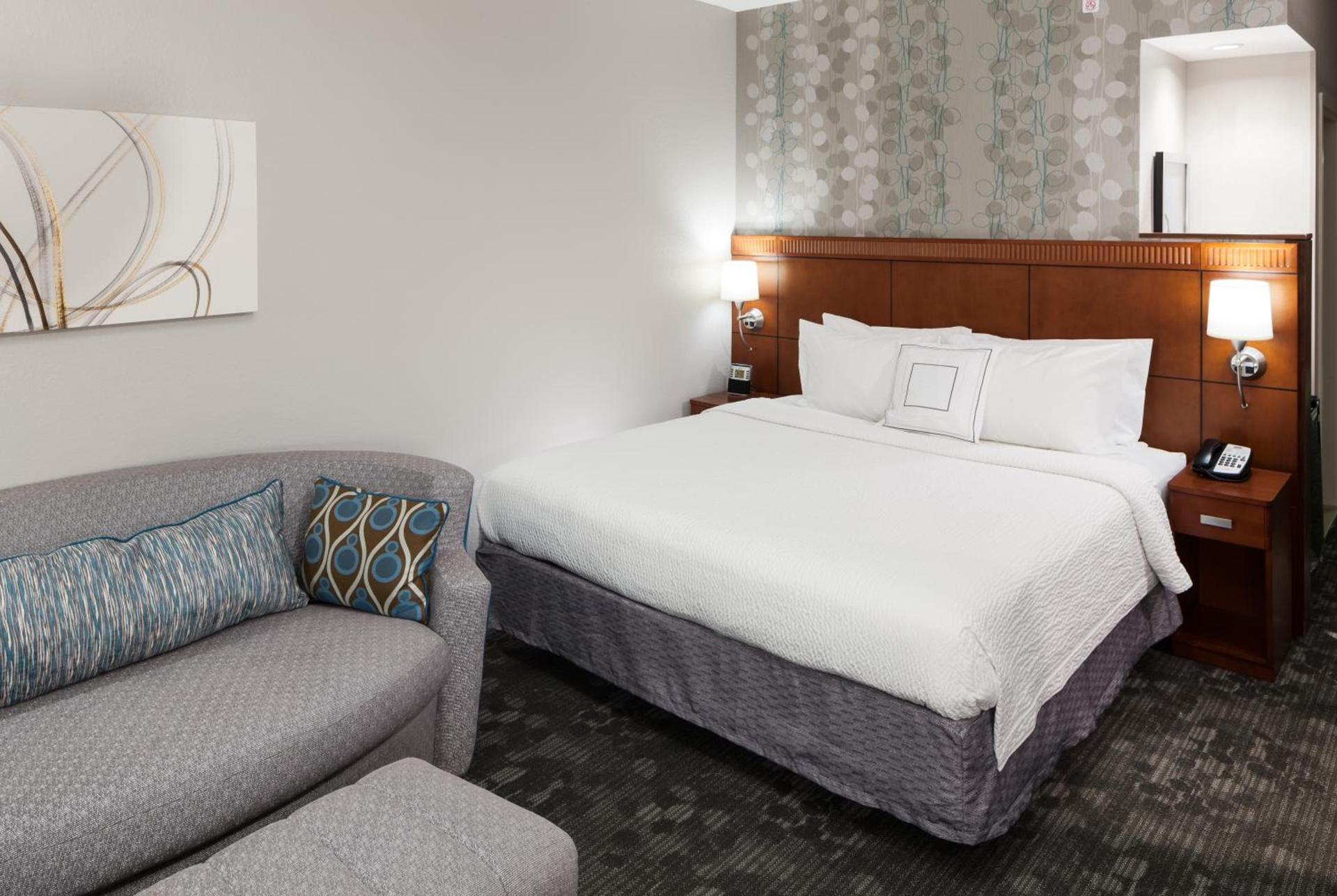 Courtyard by Marriott Miami at Dolphin Mall photo 12