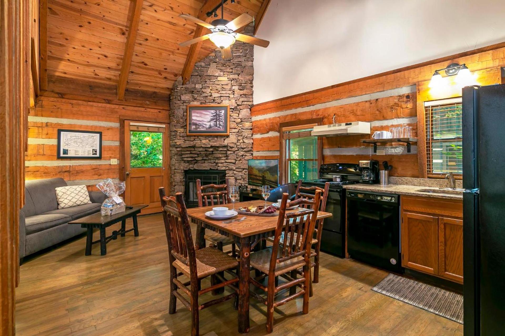 Dancing Bear Lodge photo 18