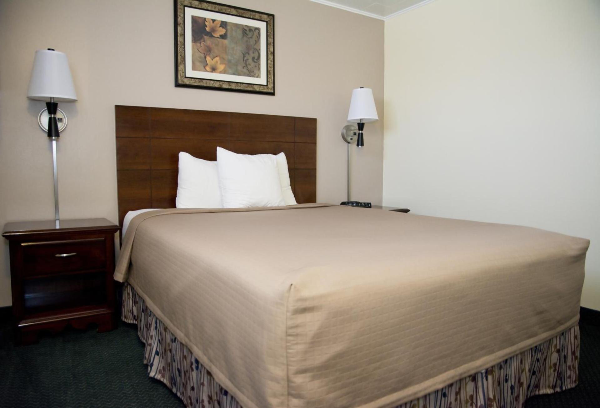 Travelers Inn photo 22