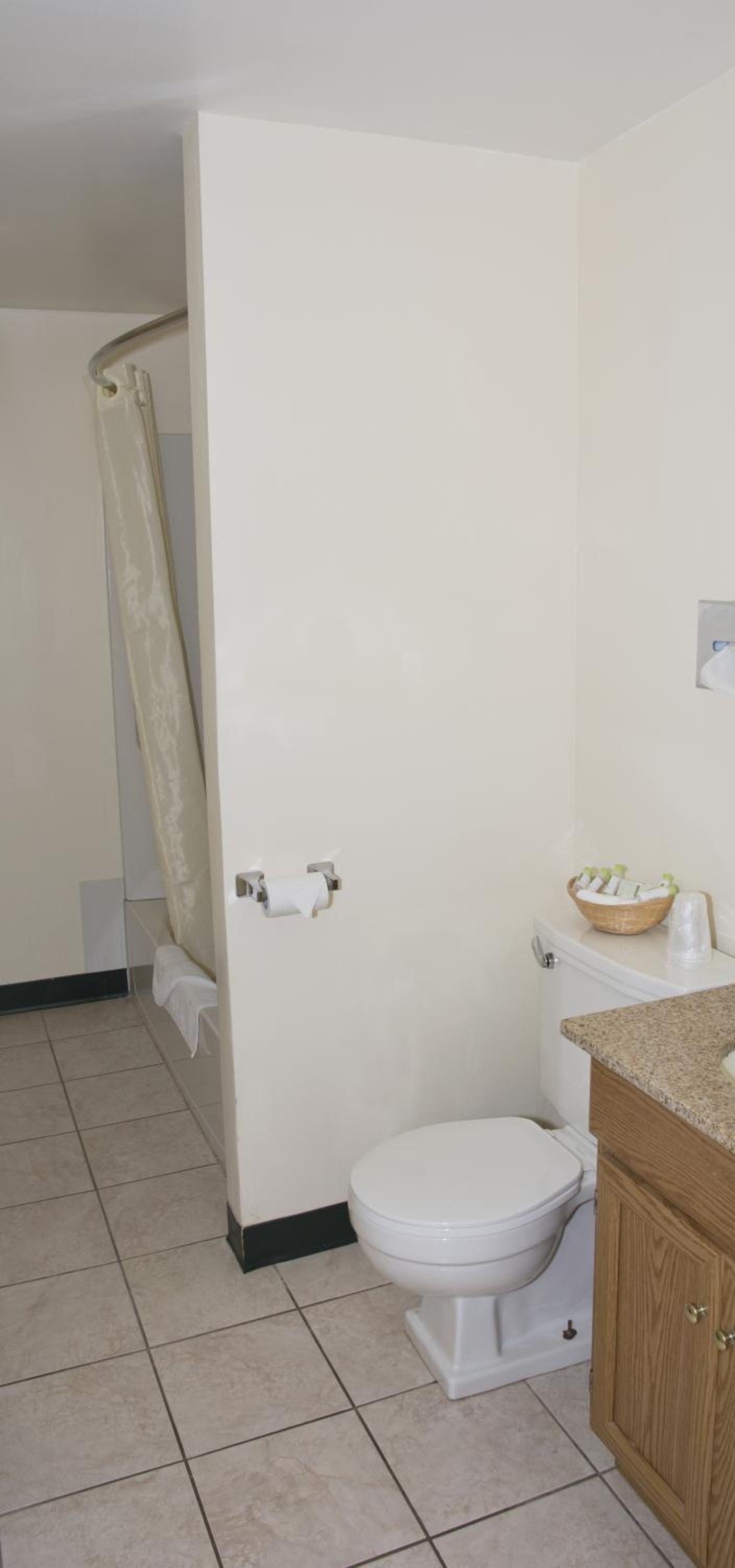 Travelers Inn photo 36