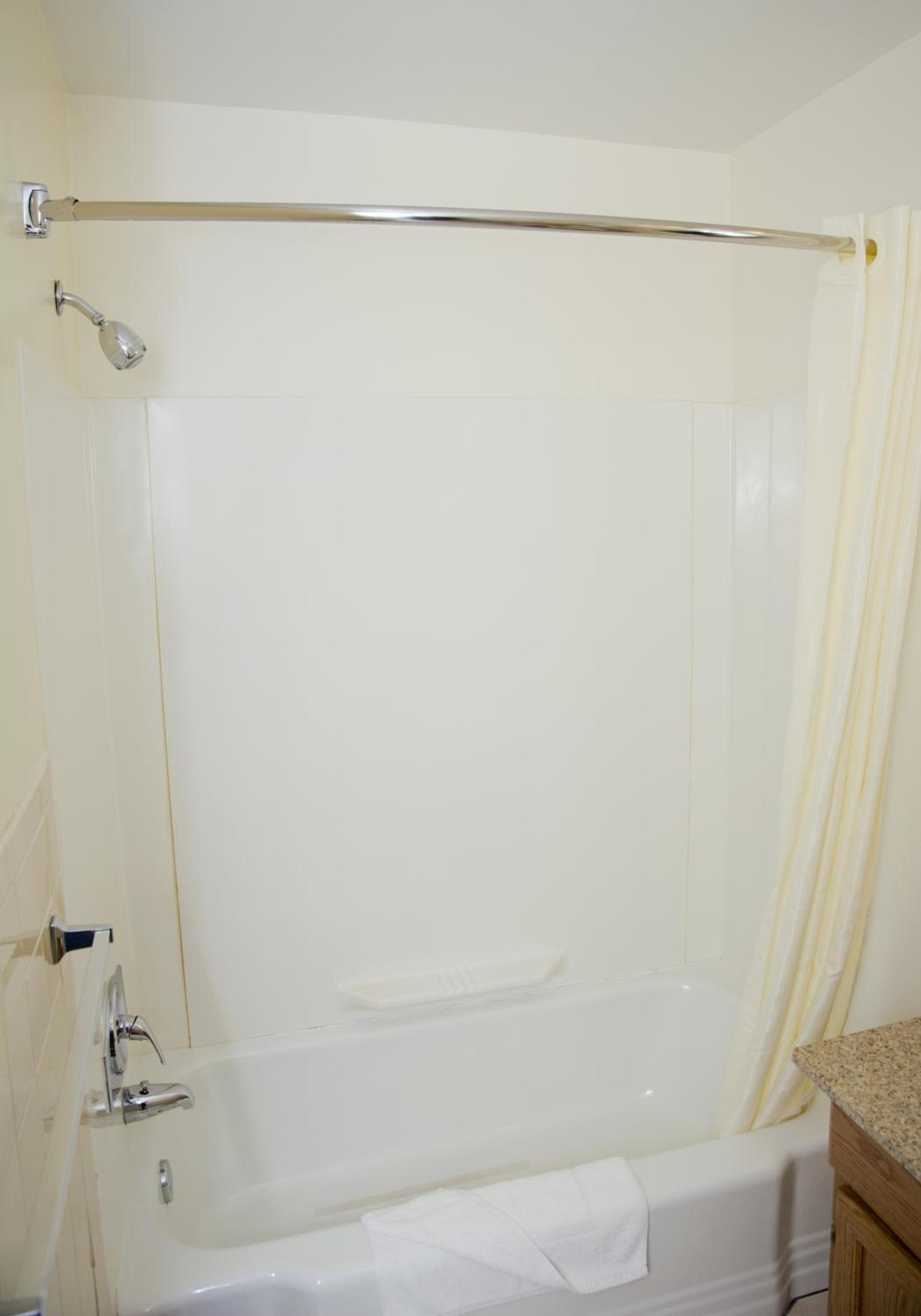 Travelers Inn photo 33