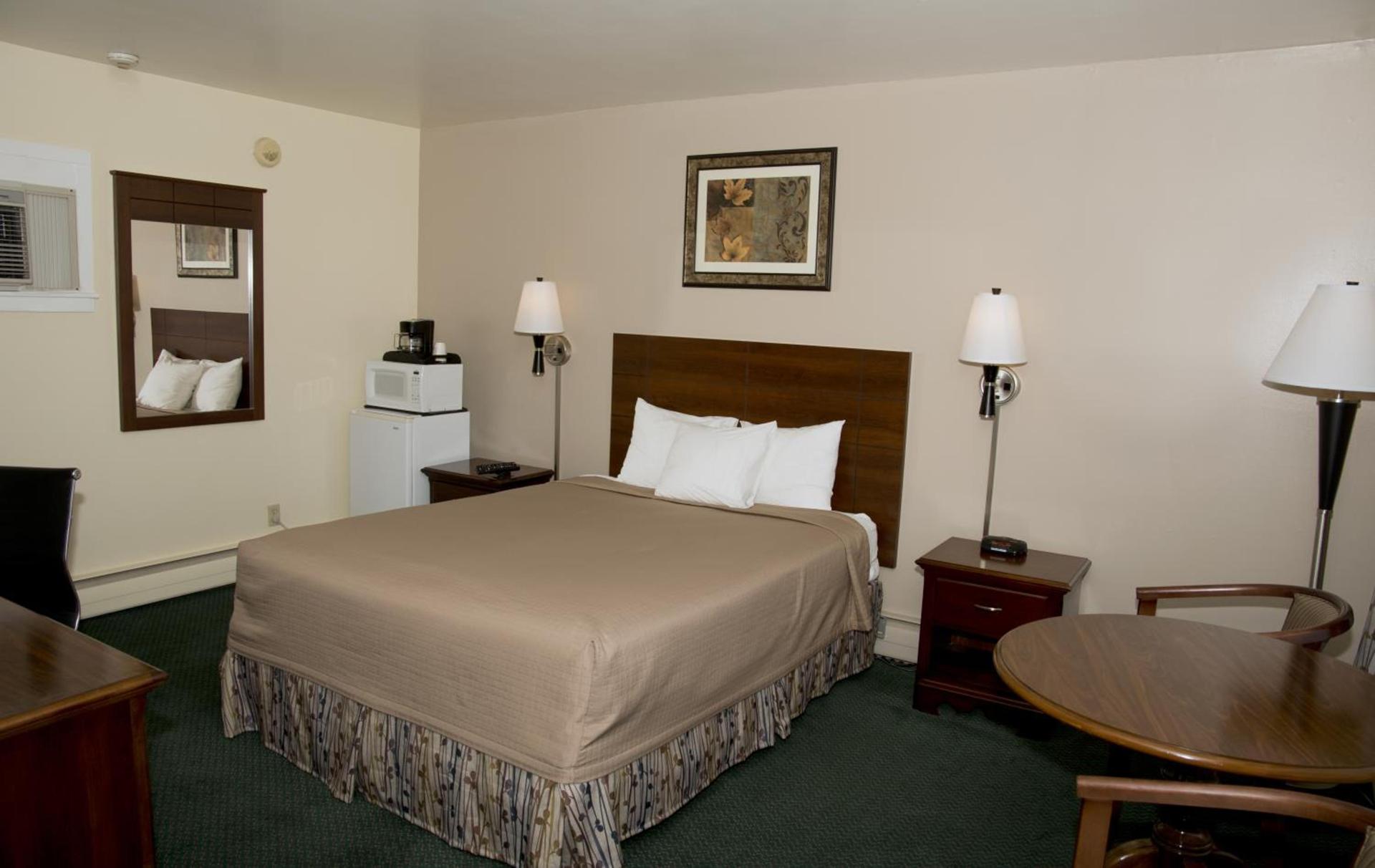 Travelers Inn photo 32